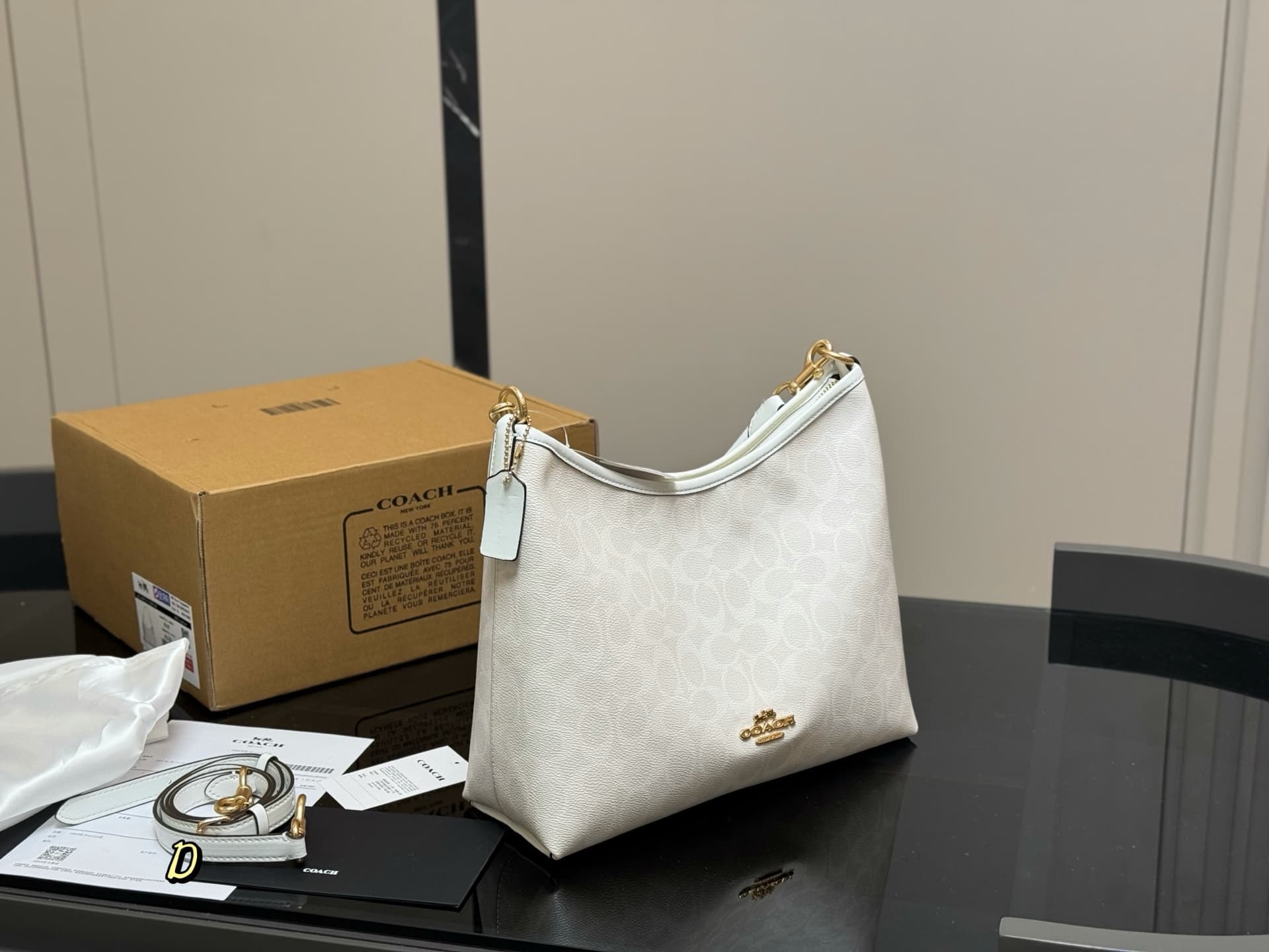 Coach Porté-épaule Laurel en toile signature Bag