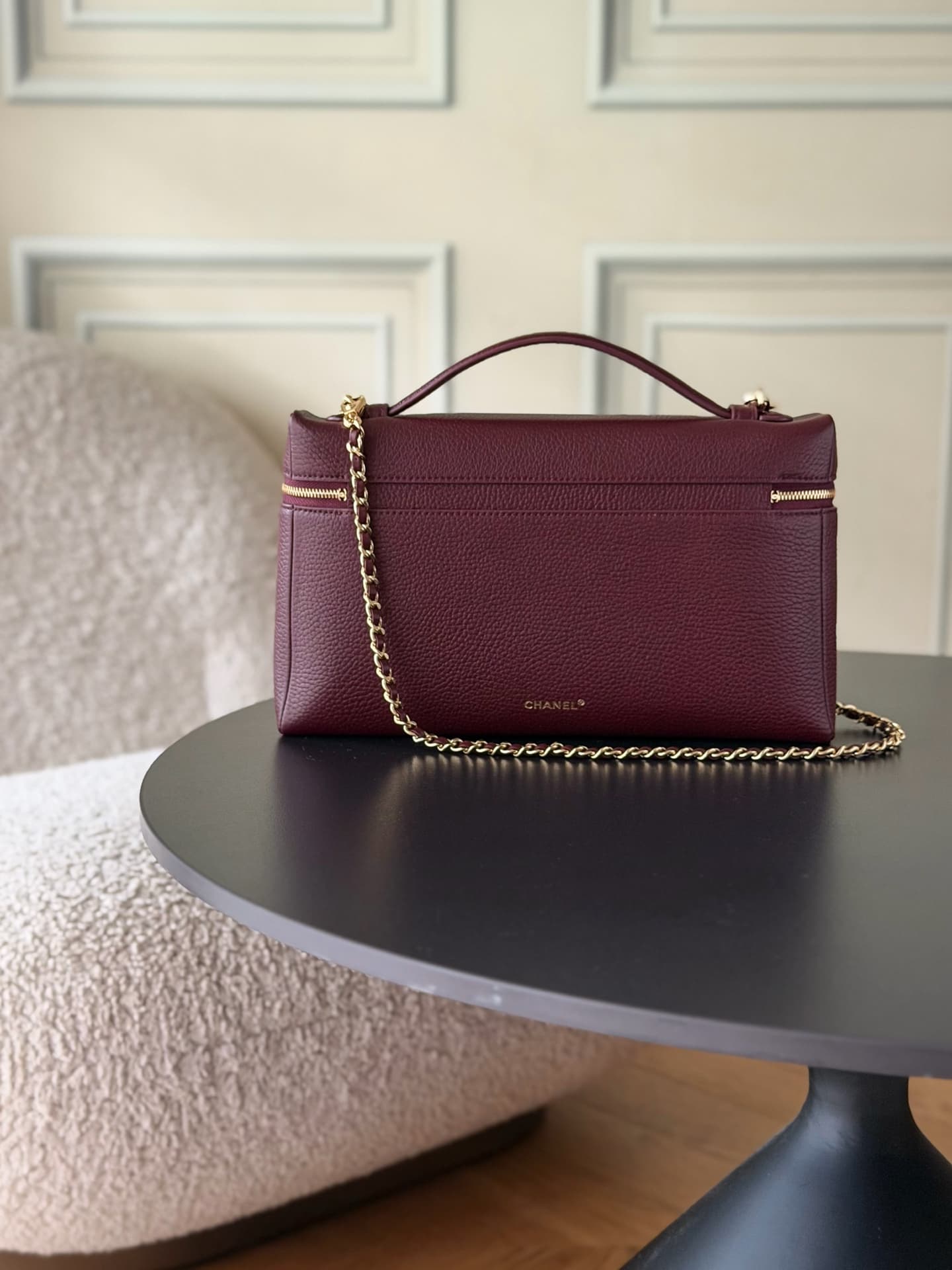 Chanel Large Vanity with chain Grained Calfskin & Gold-Tone Metal Burgundy AS5348 A