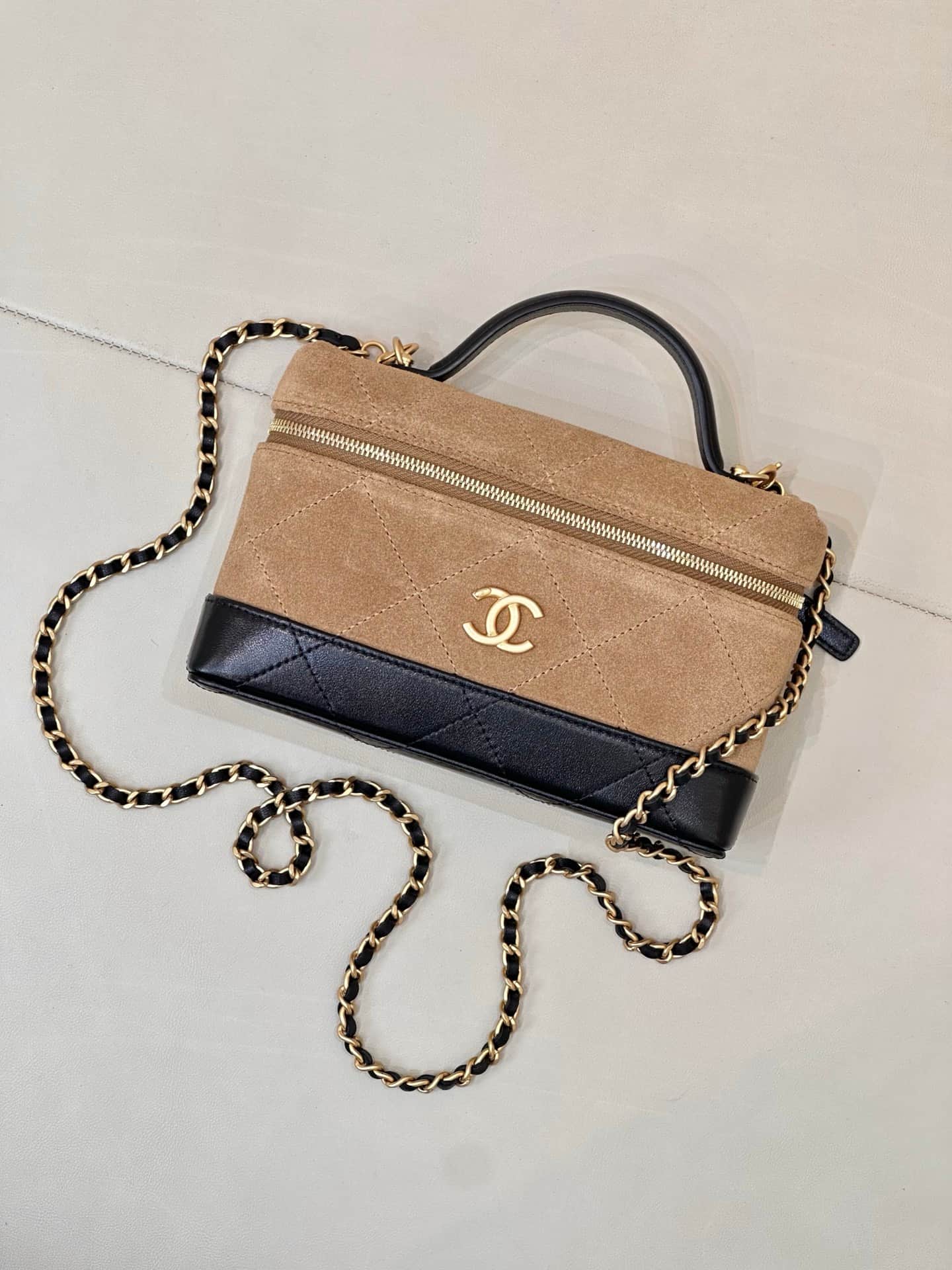 Chanel Vanity With Chain Suede Calfskin Shiny Lambskin & Gold-Tone Metal Brown & Black AP5186 TOP