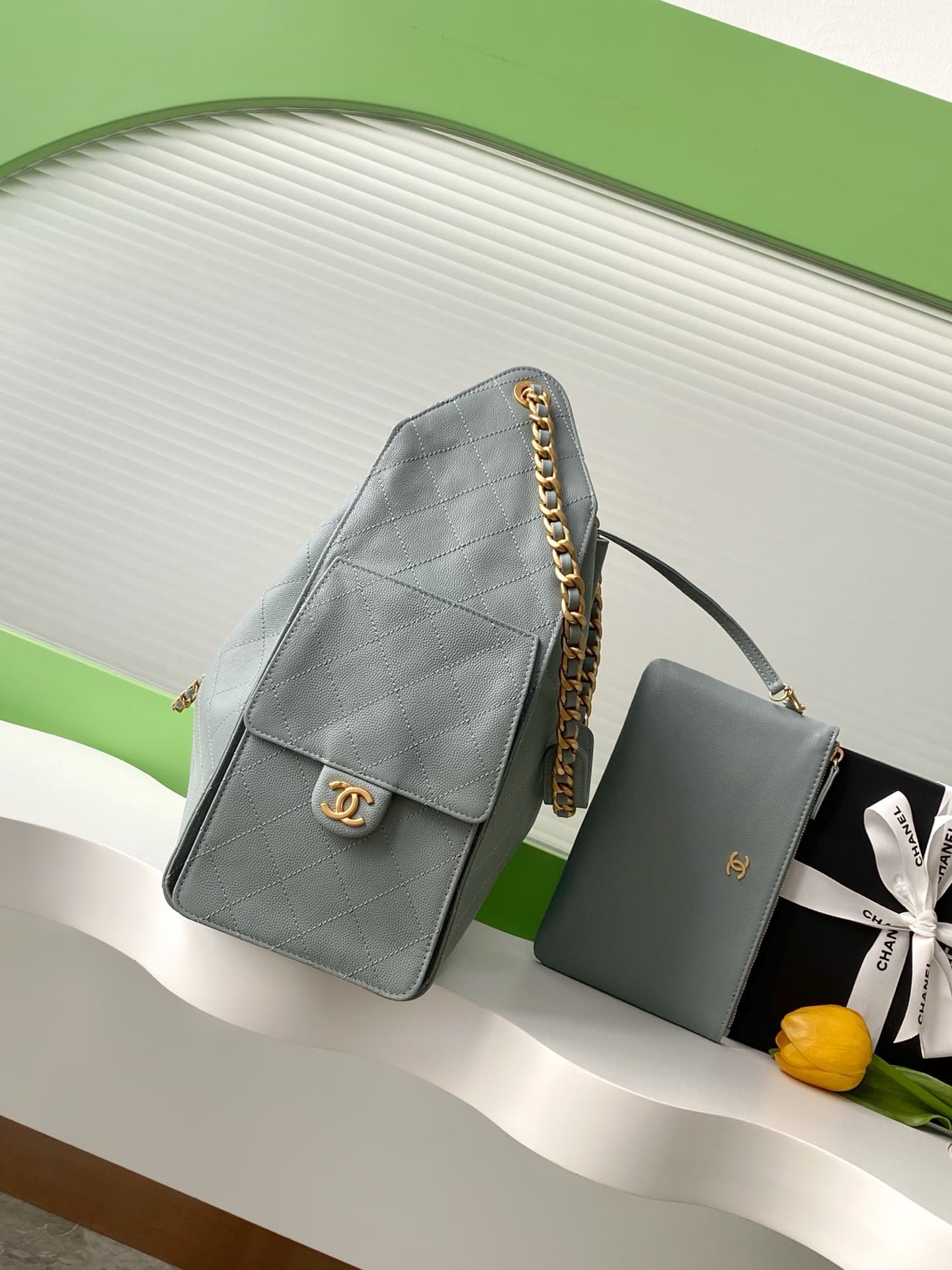 Chanel 25 Medium Hobo Medium handbag AS5311 Grained Calfskin & Gold-tone Metal Light Grey A