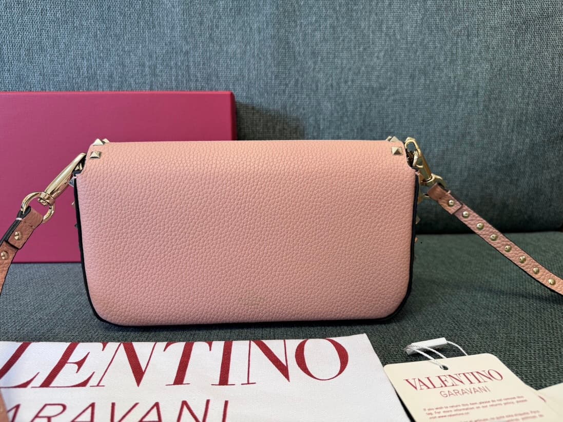 Valentino Garavani Small Rockstud Shoulder Bag Pink High