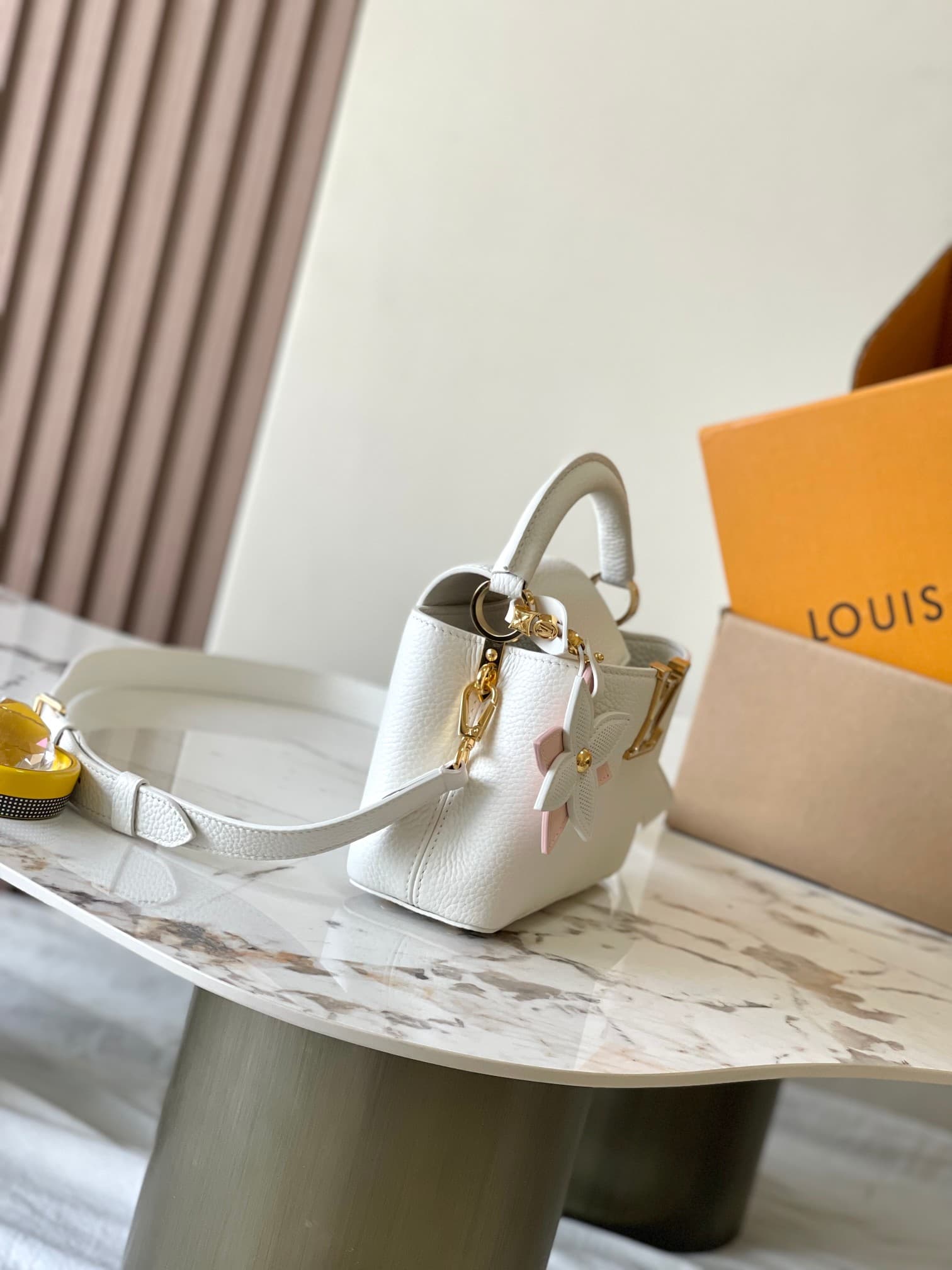 Louis Vuitton Capucines Mini Taurillon Leather M21416 Snow White Top