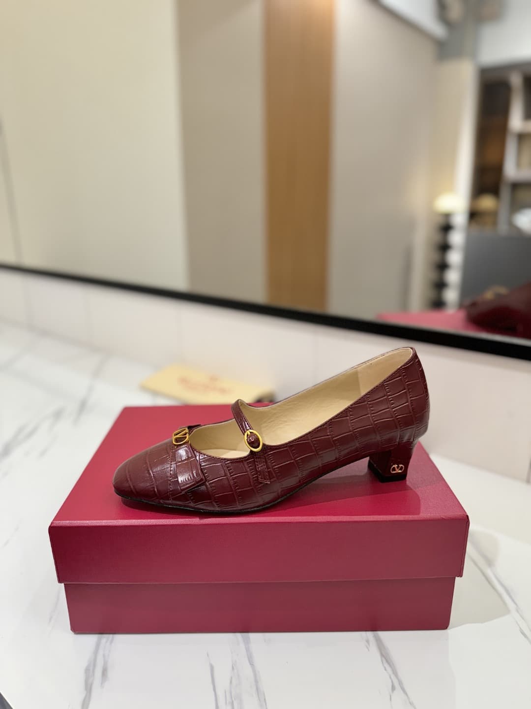 Valentino Garavani Bowow Pump Shoes Women