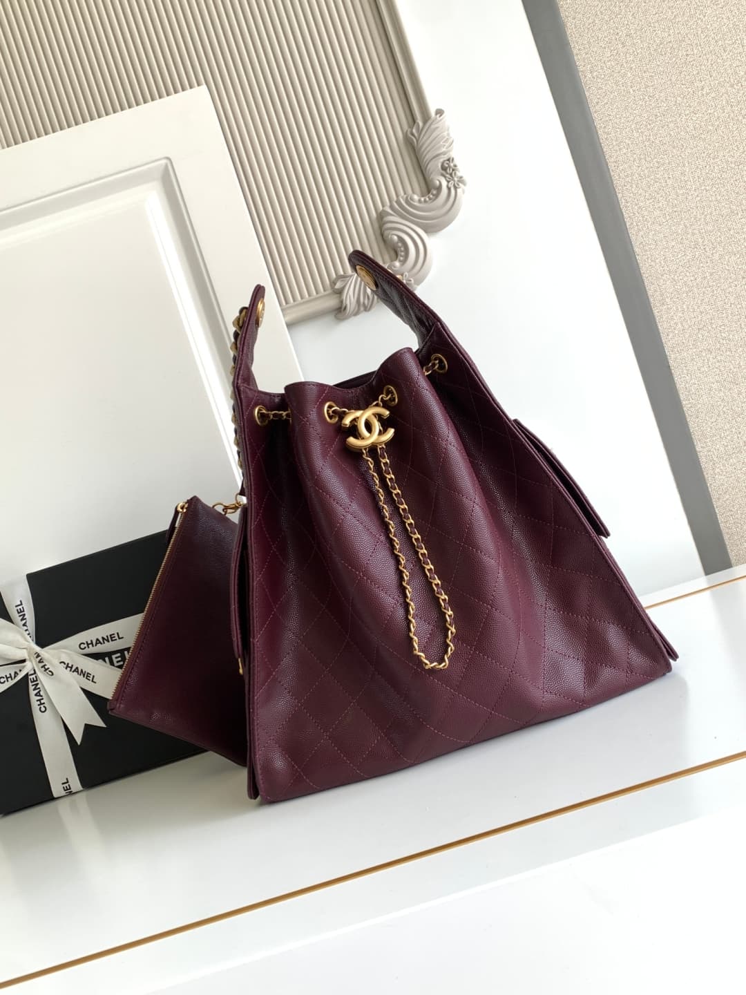 Chanel 25 Medium Hobo Medium handbag AS5311 Grained Calfskin & Gold-tone Metal Burgundy A