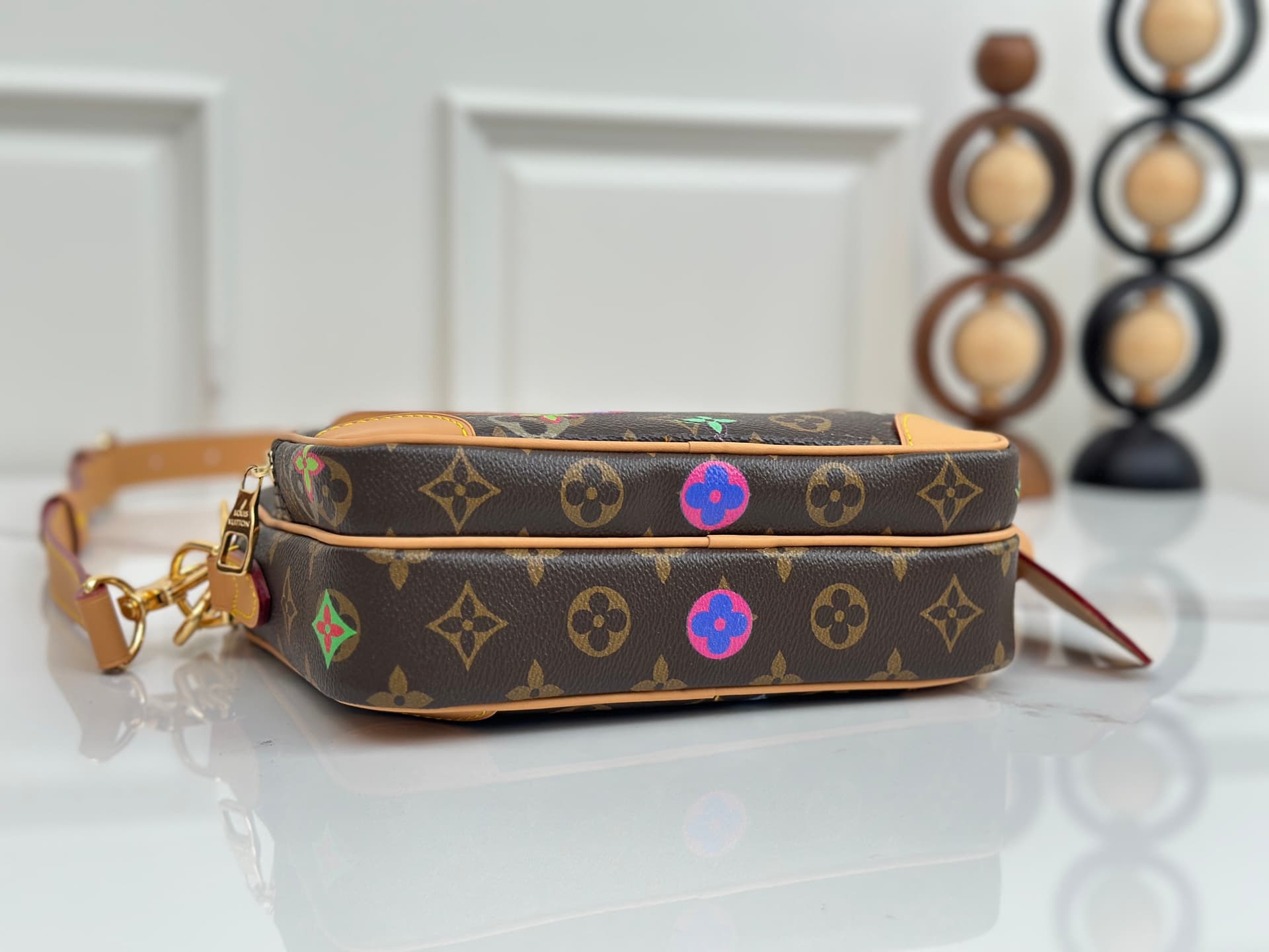Louis Vuitton Nil Monogram canvas Messenger Bag M27853 High