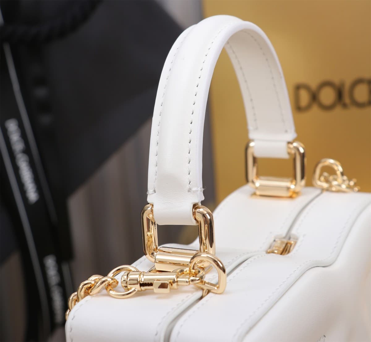 Dolce & Gabbana White leather DG Logo handbag high
