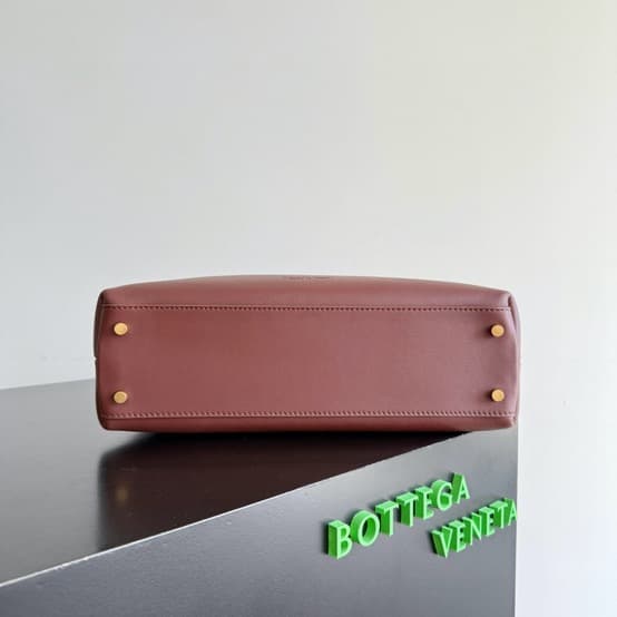 BV Andiamo Large tote bag in Claret calfskin leather TOP