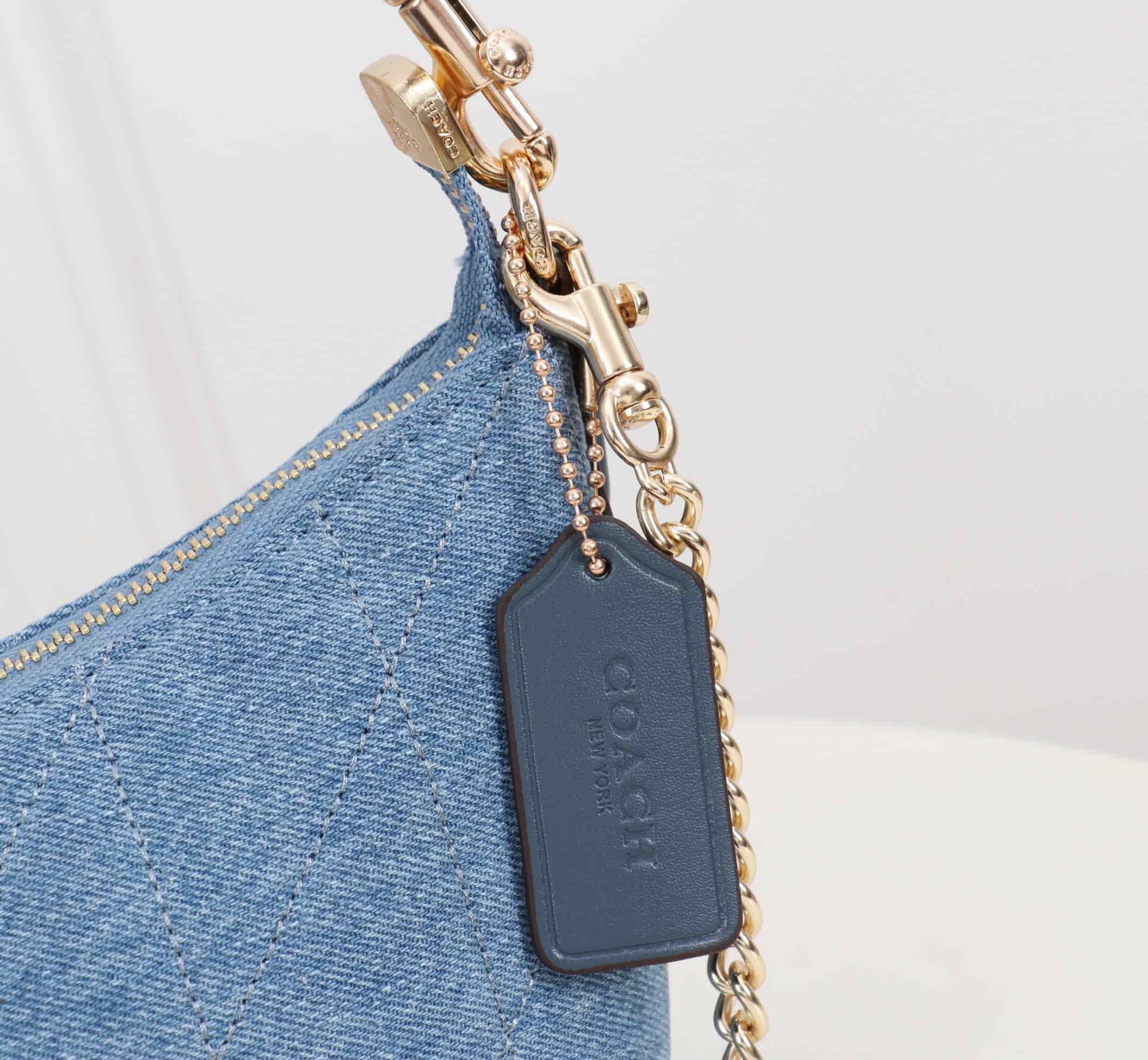 Coach Caitlin Shoulder Bag With Quilting Denim/Gold/Indigo High