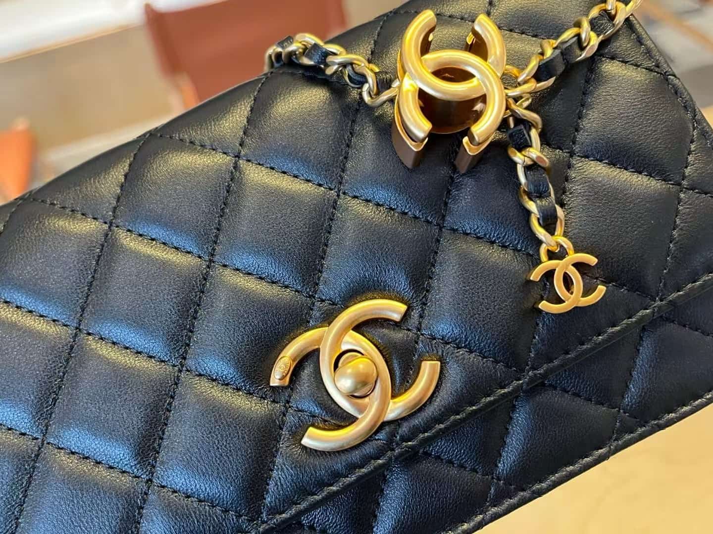 Chanel Wallet On Chain Shiny Lambskin & Gold Tone Metal Black A