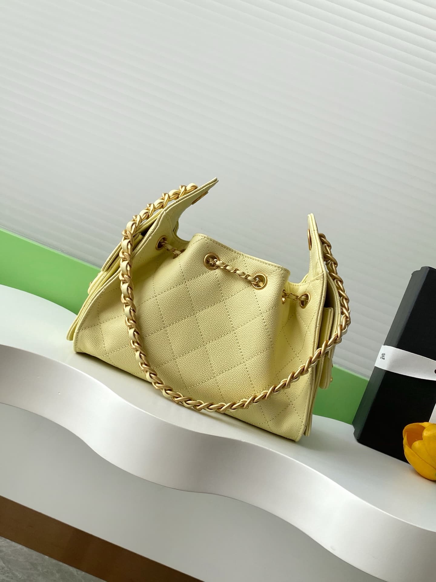 Chanel 25 Mini Hobo handbag AS5631 Grained calfskin & gold-tone metal Yellow A
