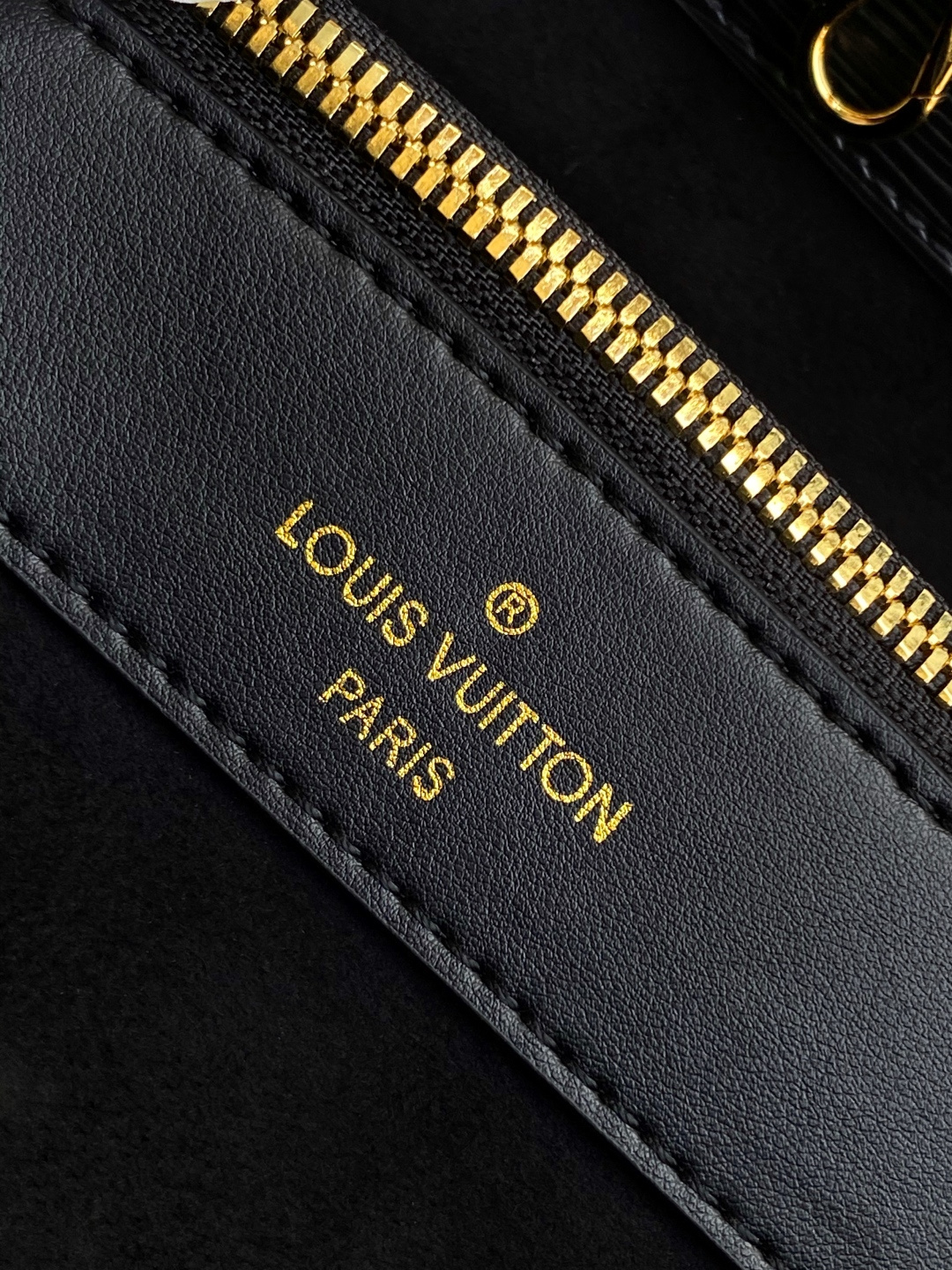Louis Vuitton Varenne East West Black Epi leather M11791 High