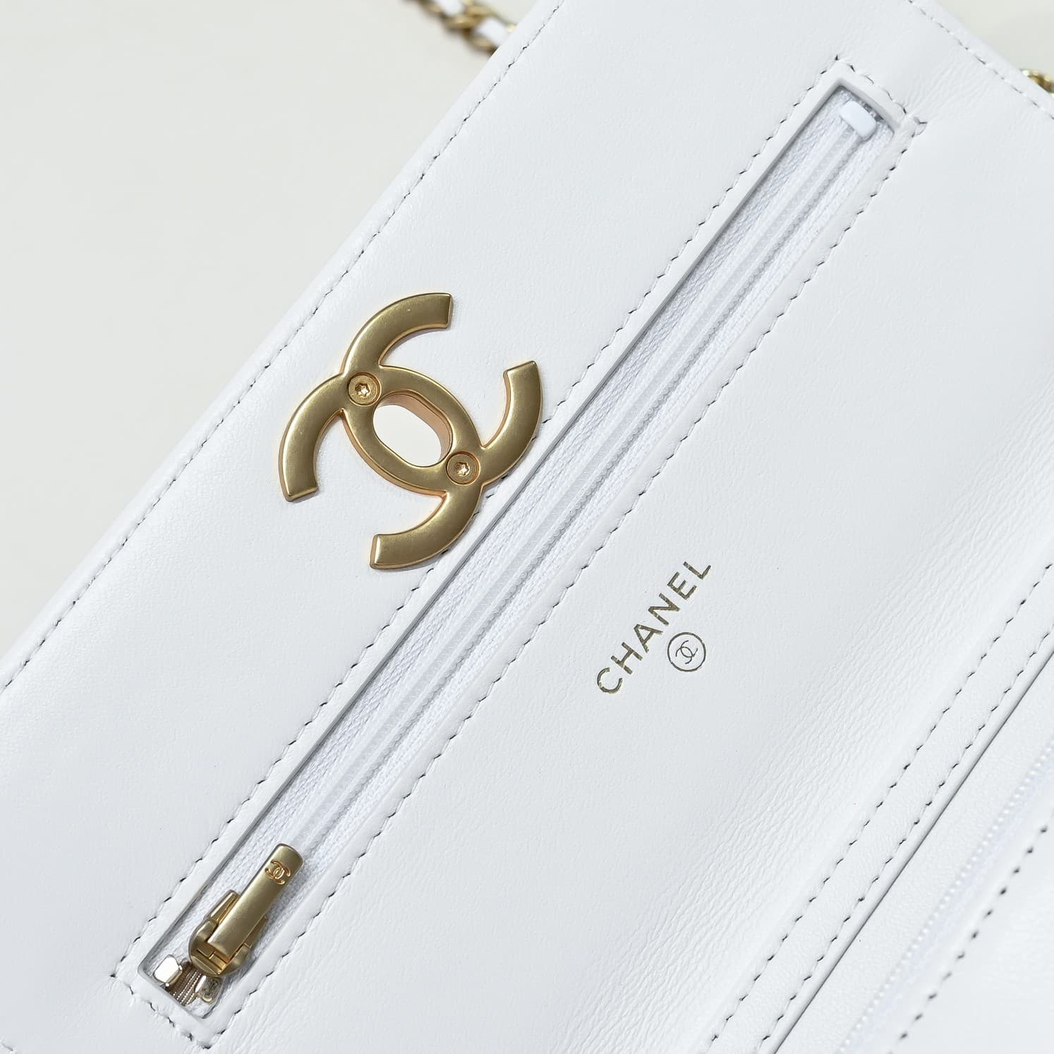 Chanel Wallet on Chain Quilted Leather & Gold-Tone Metal White AP3938 High