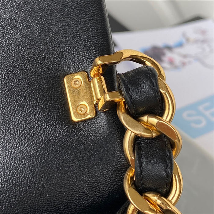CLASSIC CARD HOLDER Lambskin Gold-Tone Metal Black High