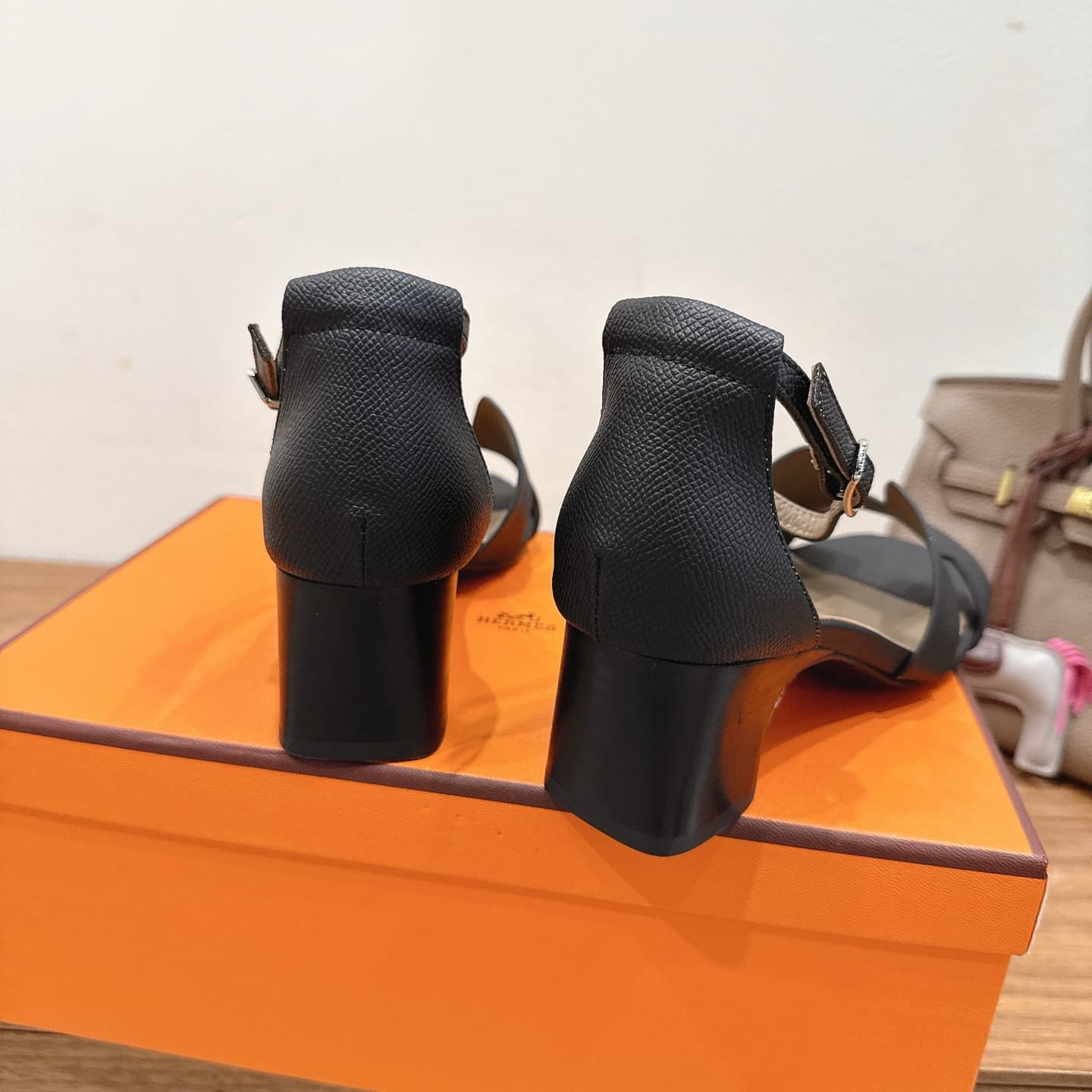 Hermes Sandal shoes Medium Women