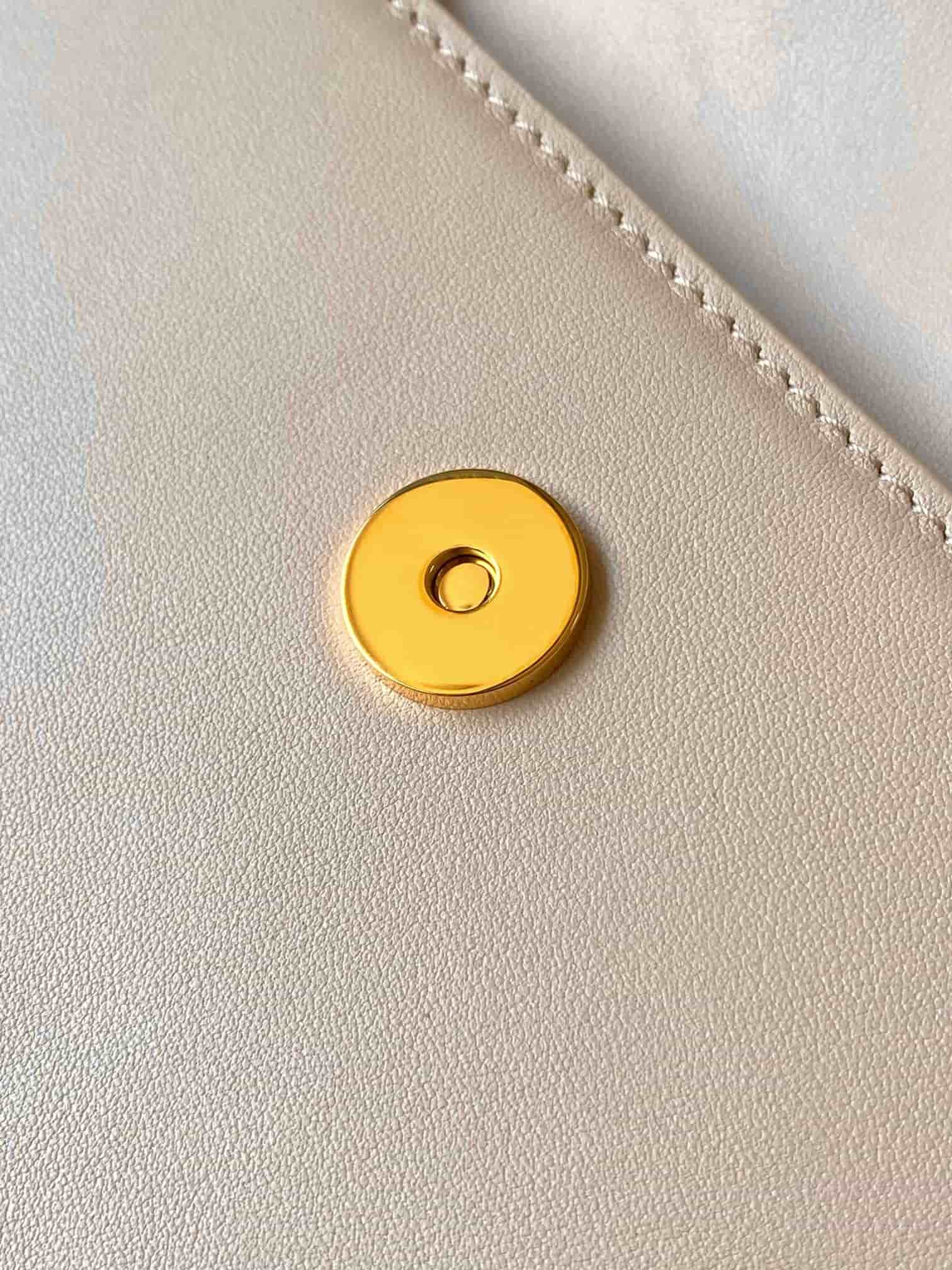 Louis Vuitton Wallet On Chain LV Bloom Macchiato Cream Sand M14581 TOP