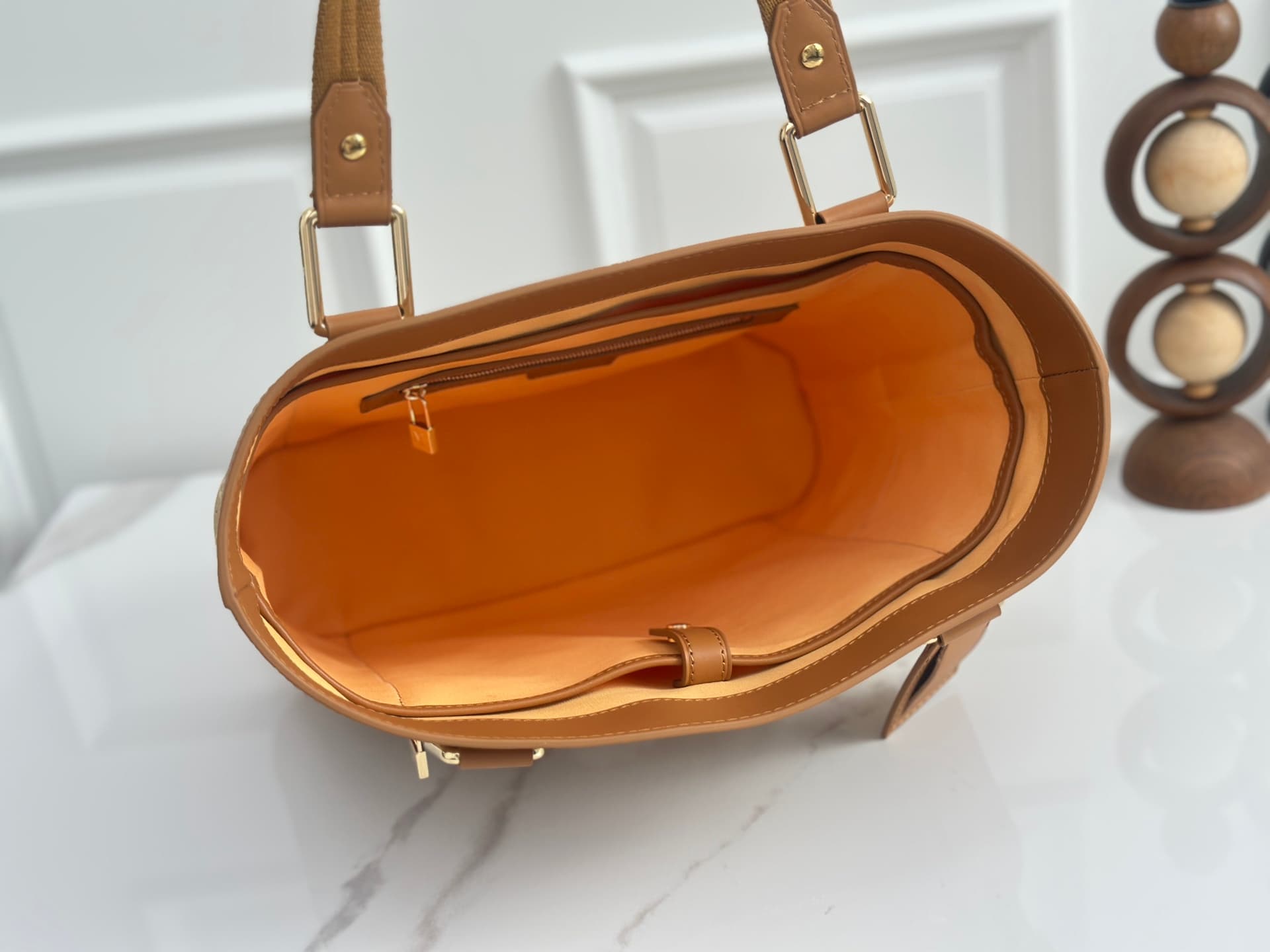 Louis Vuitton Monogram Lin Lucille shoulder bag M92683 High