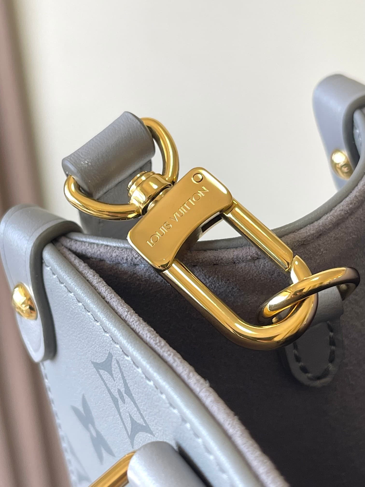 Louis Vuitton OnTheGo PM Trianon Gray Calfskin leather M12465 TOP