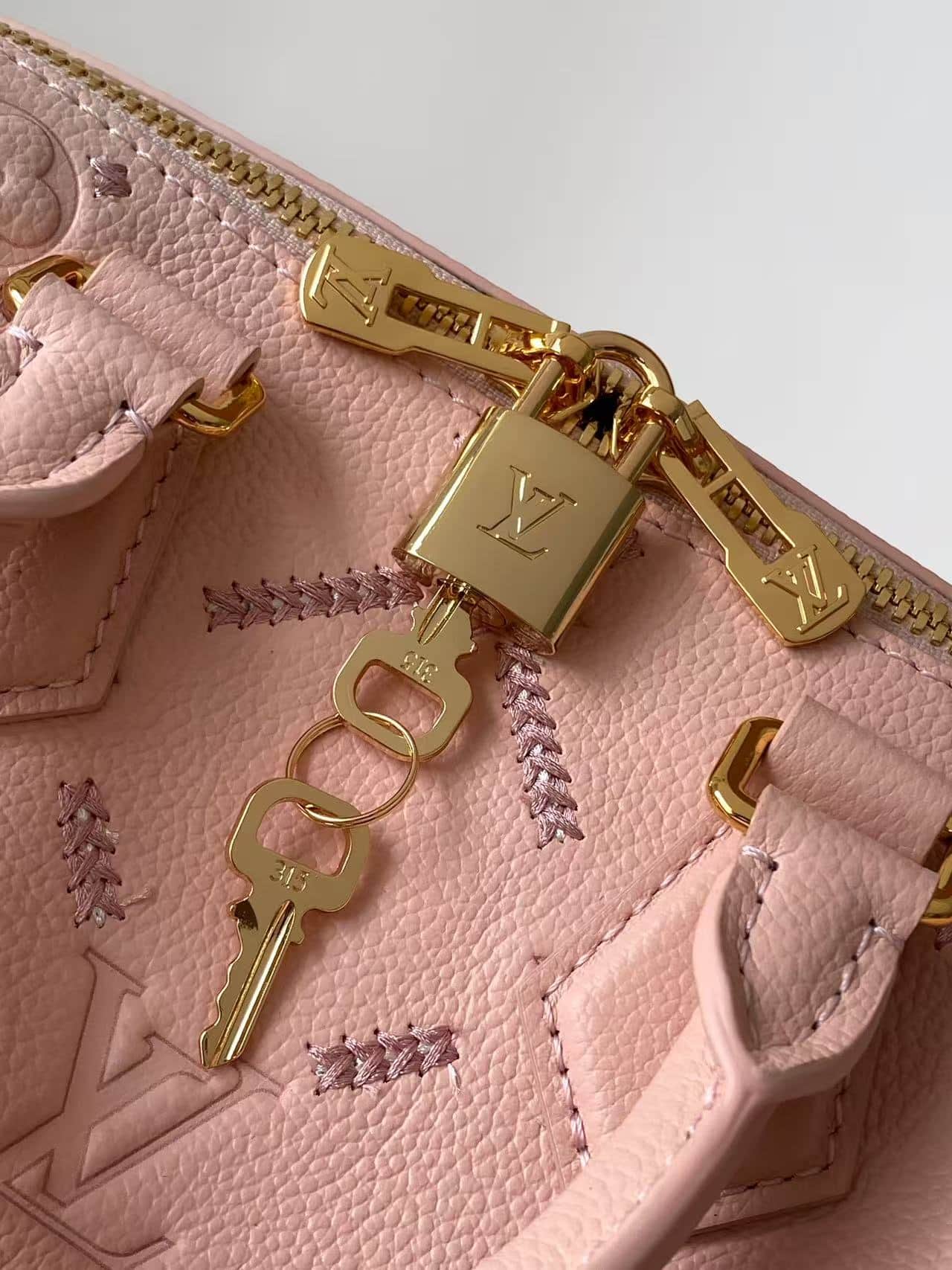 Louis Vuitton Speedy Bandouliere 20 Light Bliss Couture Cowhide leather M28529 High