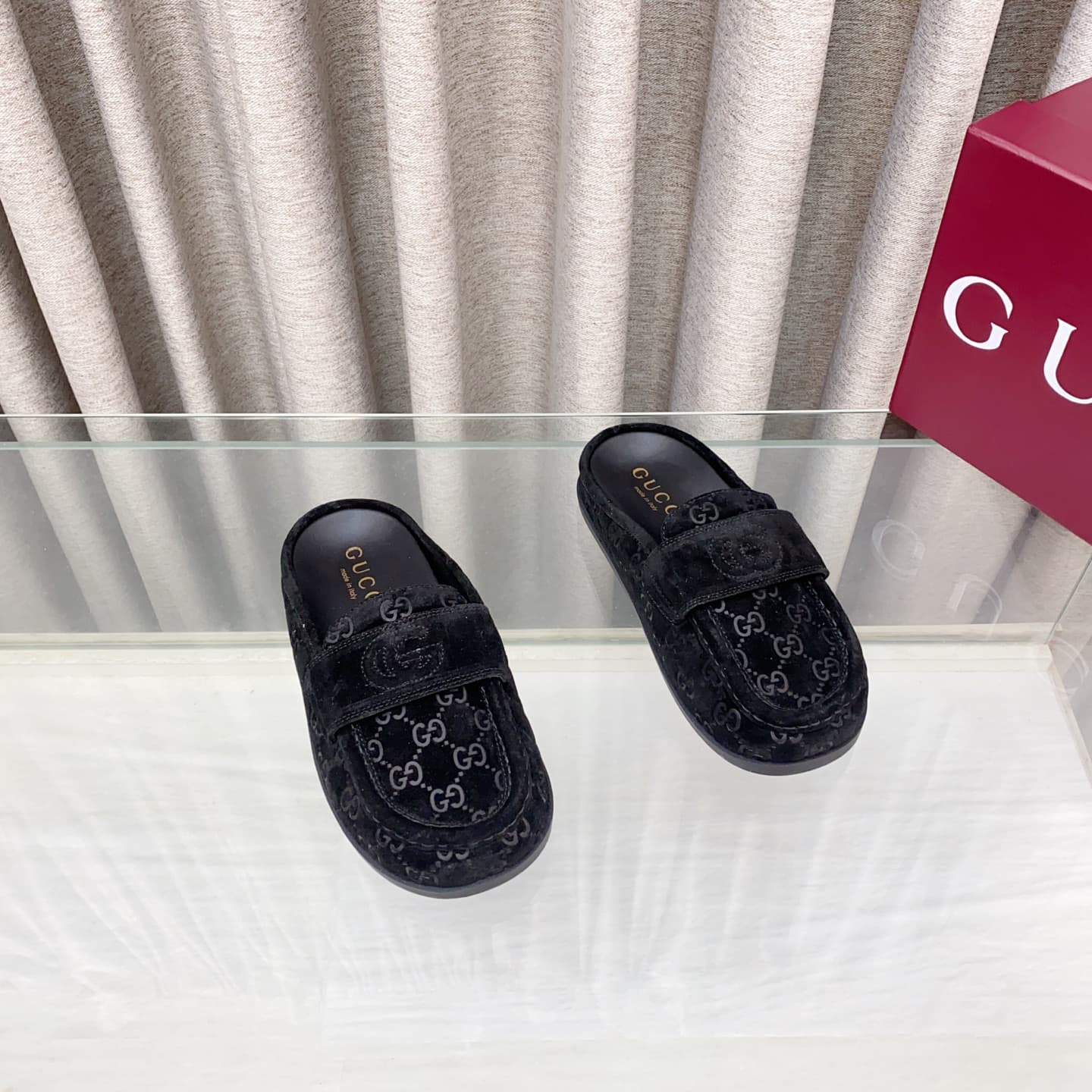 Gucci Women's mule with Double G