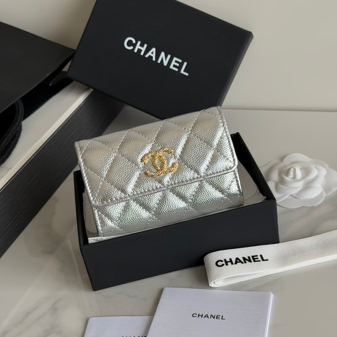 Chanel Card Holder Shiny Grained Calfskin Strass & Gold-Tone Metal AP5079 High