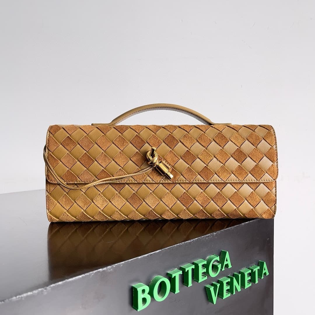 BV Long Clutch Andiamo With Handle Lambskin TOP