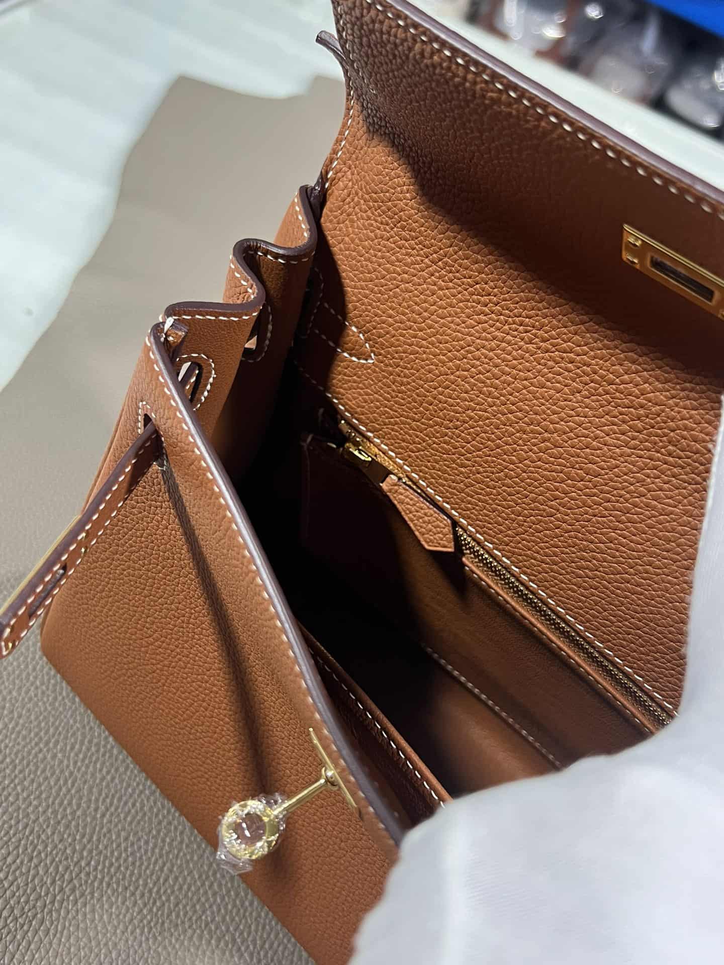 Hermes Kelly 25/28/32cm Retourne Bag Togo Leather In Gold WAX High