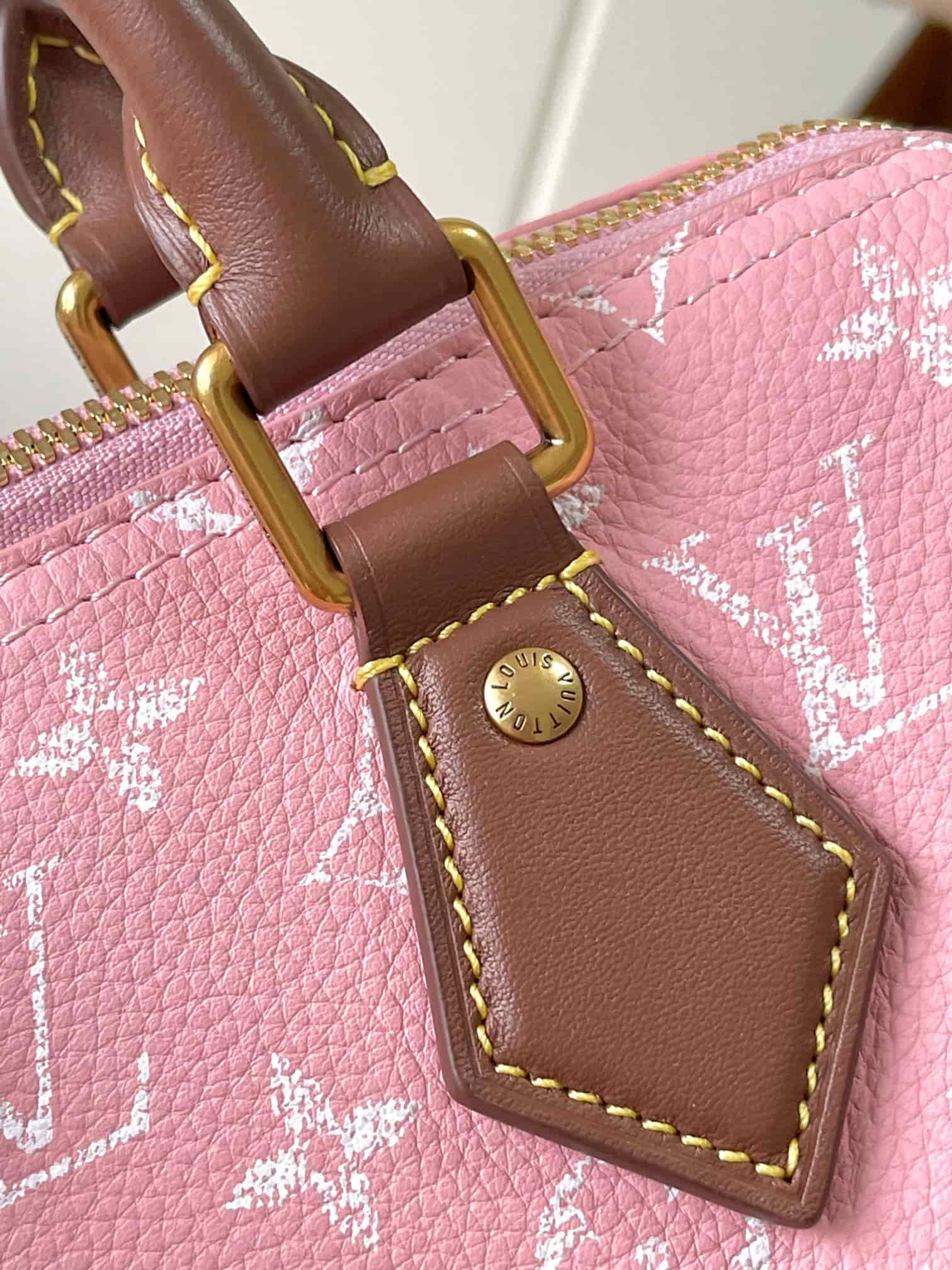 Louis Vuitton Speedy P9 Bandoulière 25 Calf leather M15279 Pink Sakura TOP