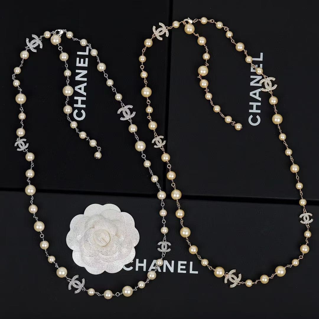 Chanel Pearl Necklace High