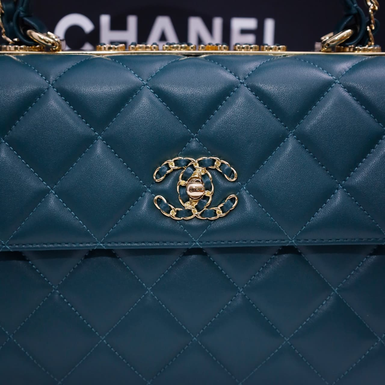 SMALL FLAP BAG WITH TOP HANDLE Lambskin Gold Metal Deep Blue A