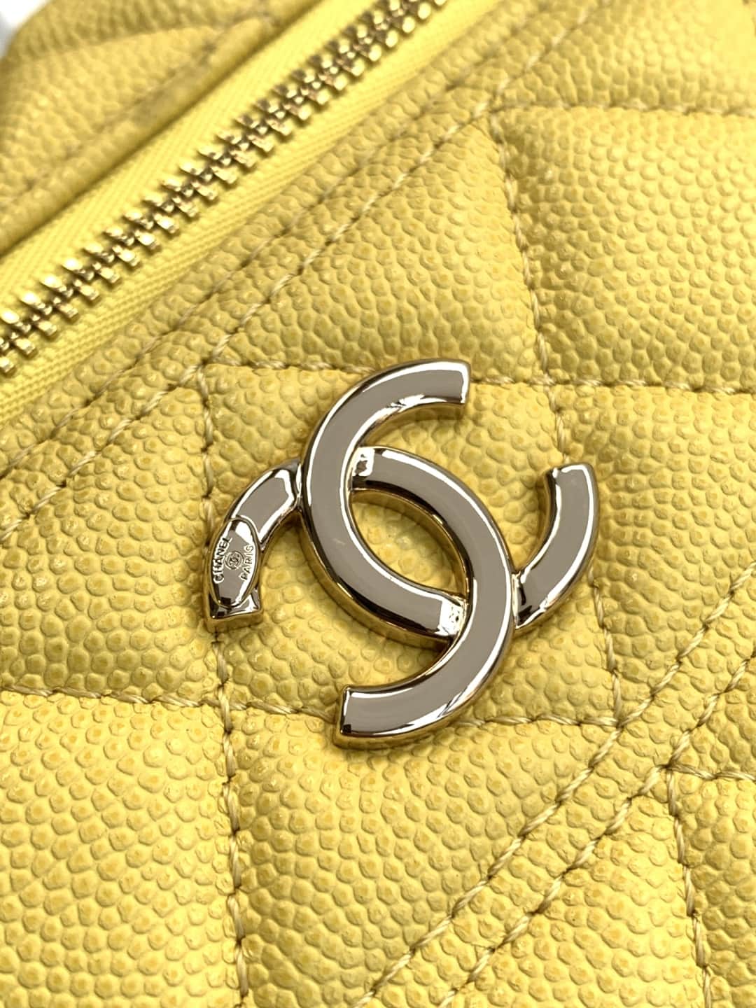 Chanel VANITY WITH CHAIN AP4407 Grained Calfskin & Gold-Tone Metal Yellow High