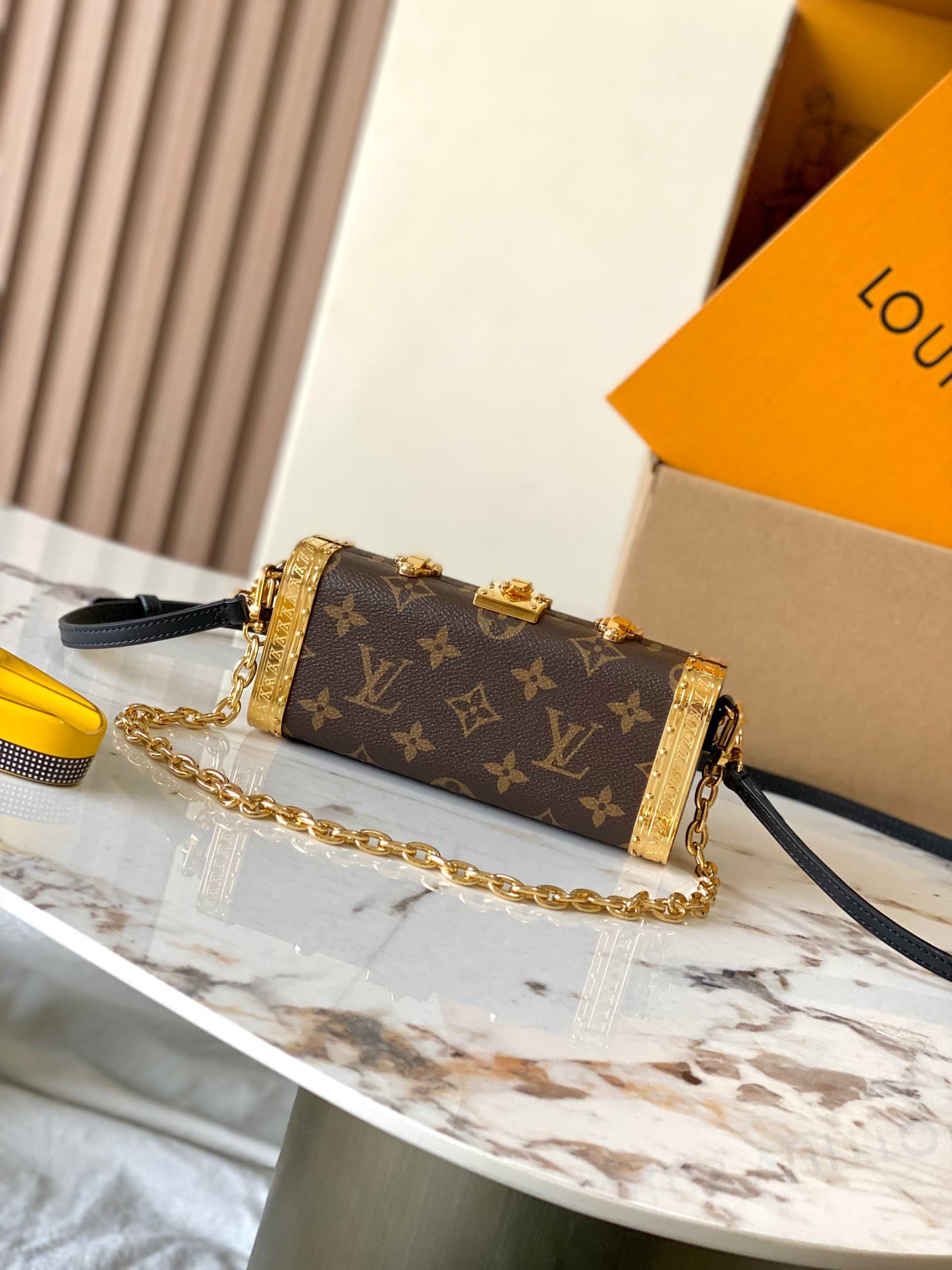 Louis Vuitton Vanity Case PM Monogram coated canvas M46758 Top