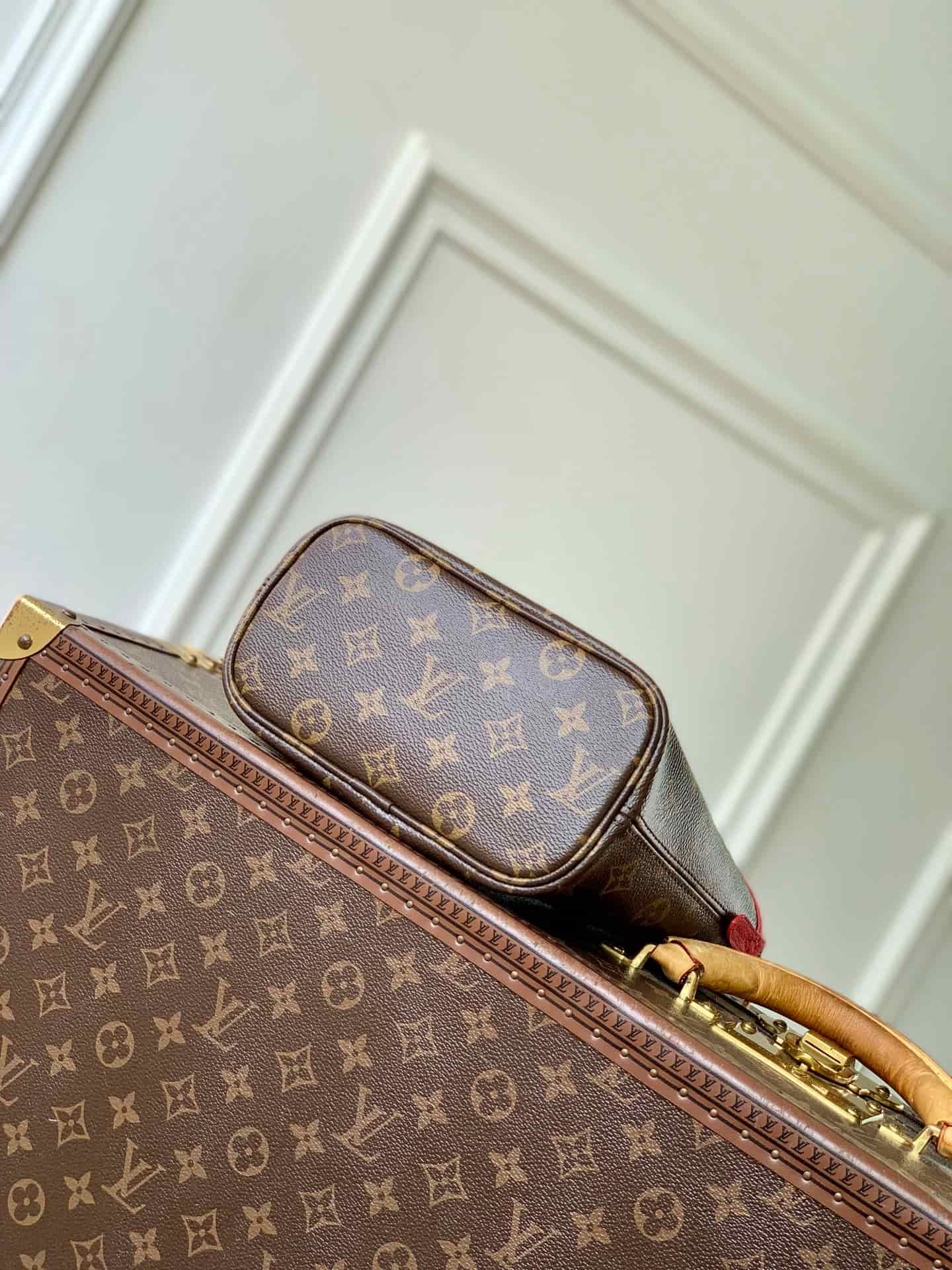 Louis Vuitton Neverfull Inside Out BB Monogram/Sari Red M28318 High