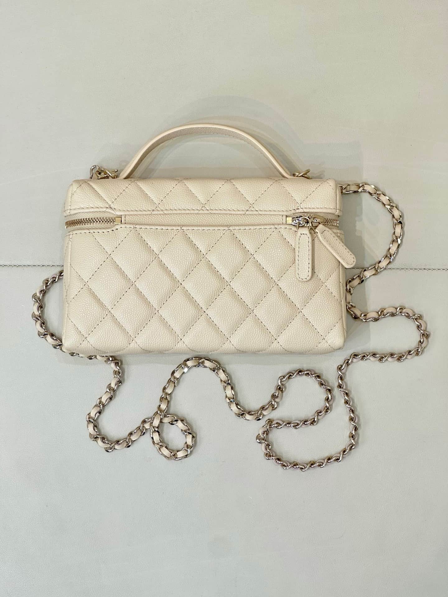 Chanel Classic Vanity with Chain Grained Calfskin & Gold-Tone Metal Beige AP4385 TOP