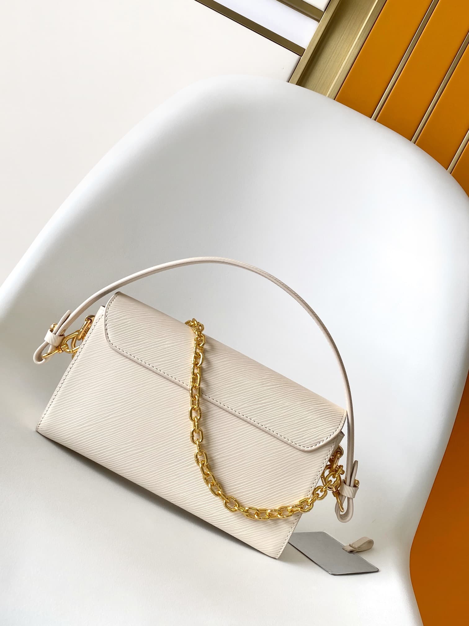 Louis Vuitton Twist West Quartz White Epi grained cowhide leather M24550 High