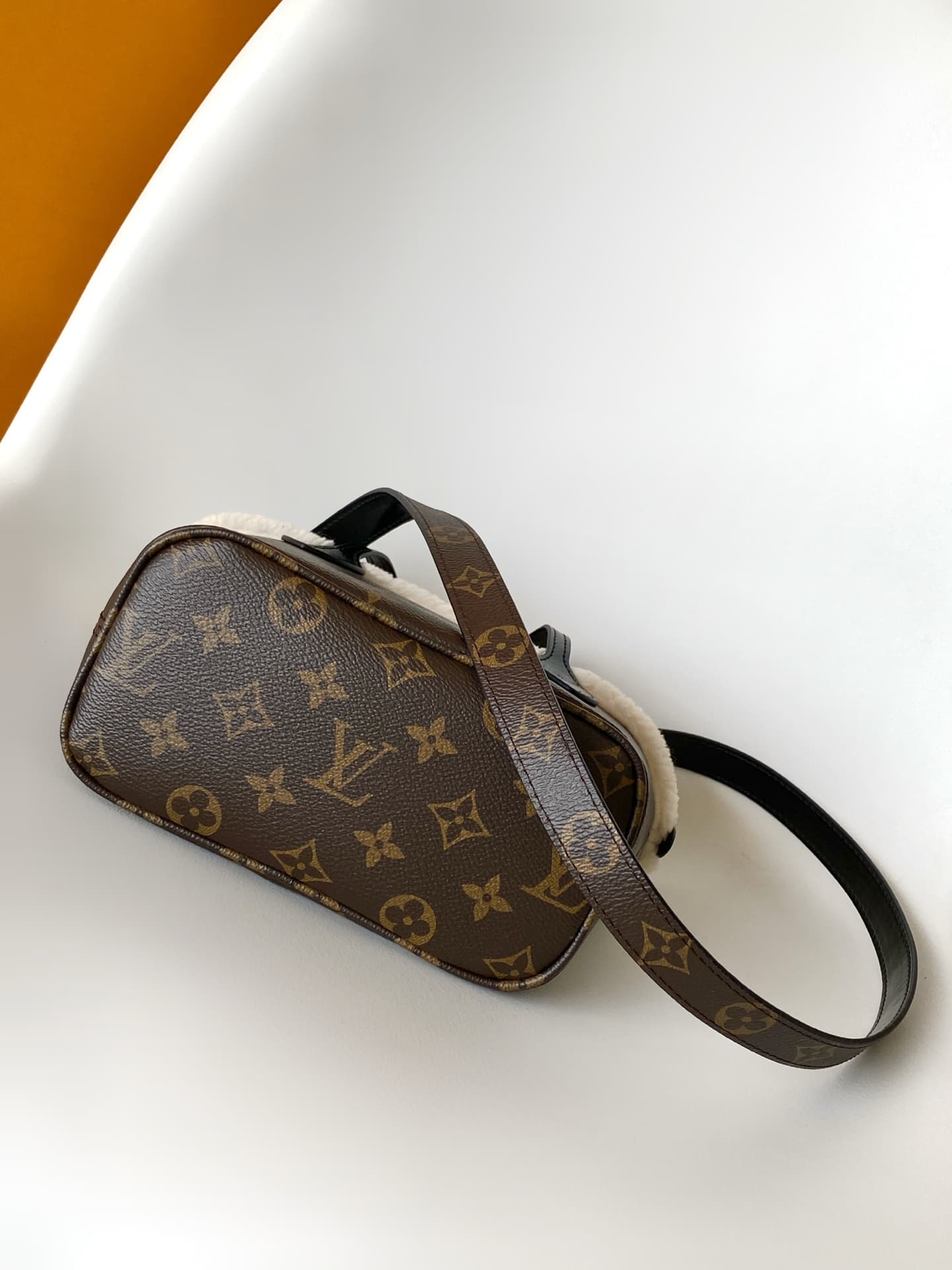 Louis Vuitton Neverfull Bandoulière Inside Out BB Monogram Shearling Coated canvas M26315 High