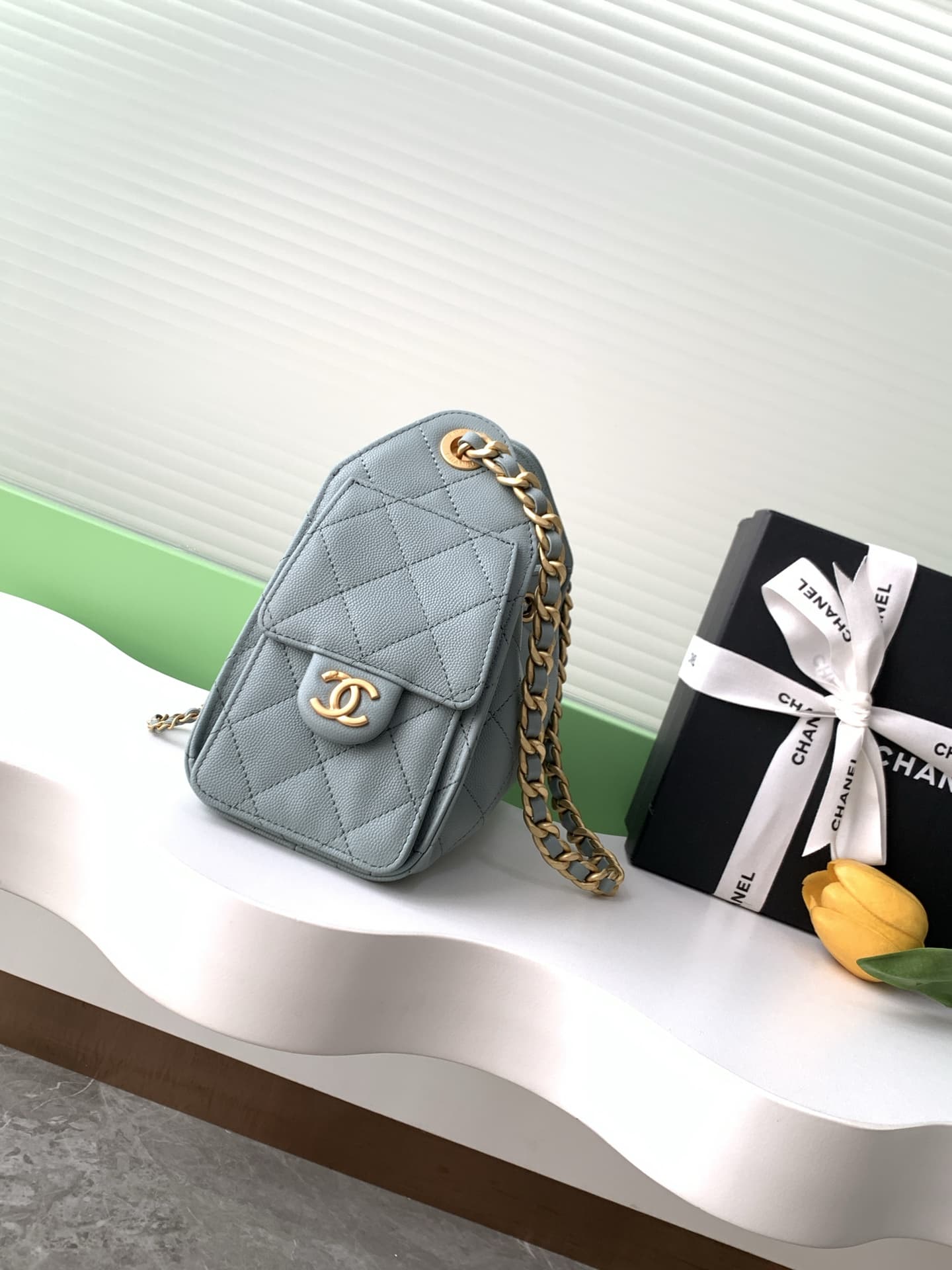 Chanel 25 Mini Hobo handbag AS5631 Grained calfskin & gold-tone metal Blue A
