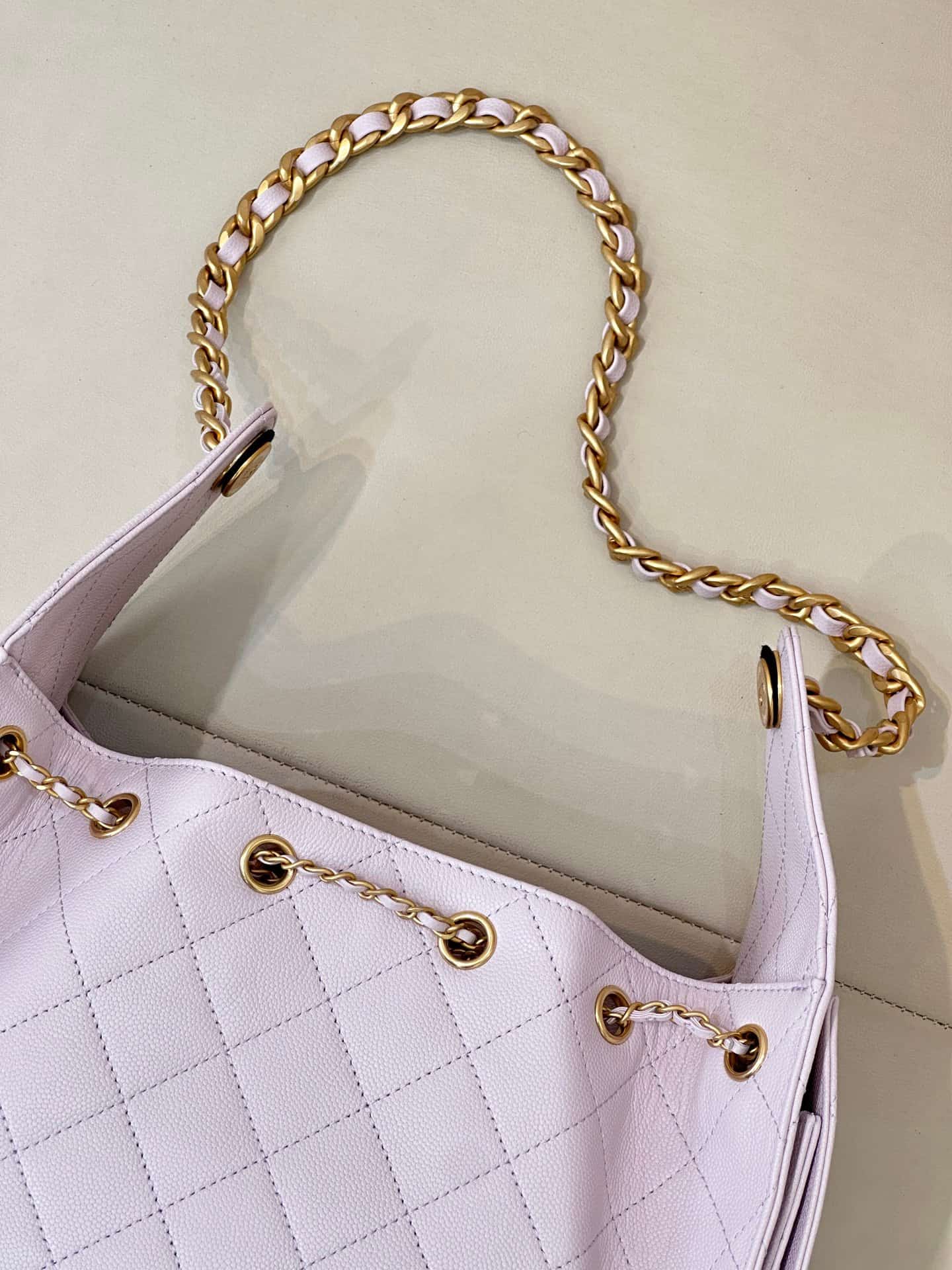 Chanel 25 Small Hobo handbag AS5293 Grained Calfskin & Gold-tone Metal Light Pink TOP