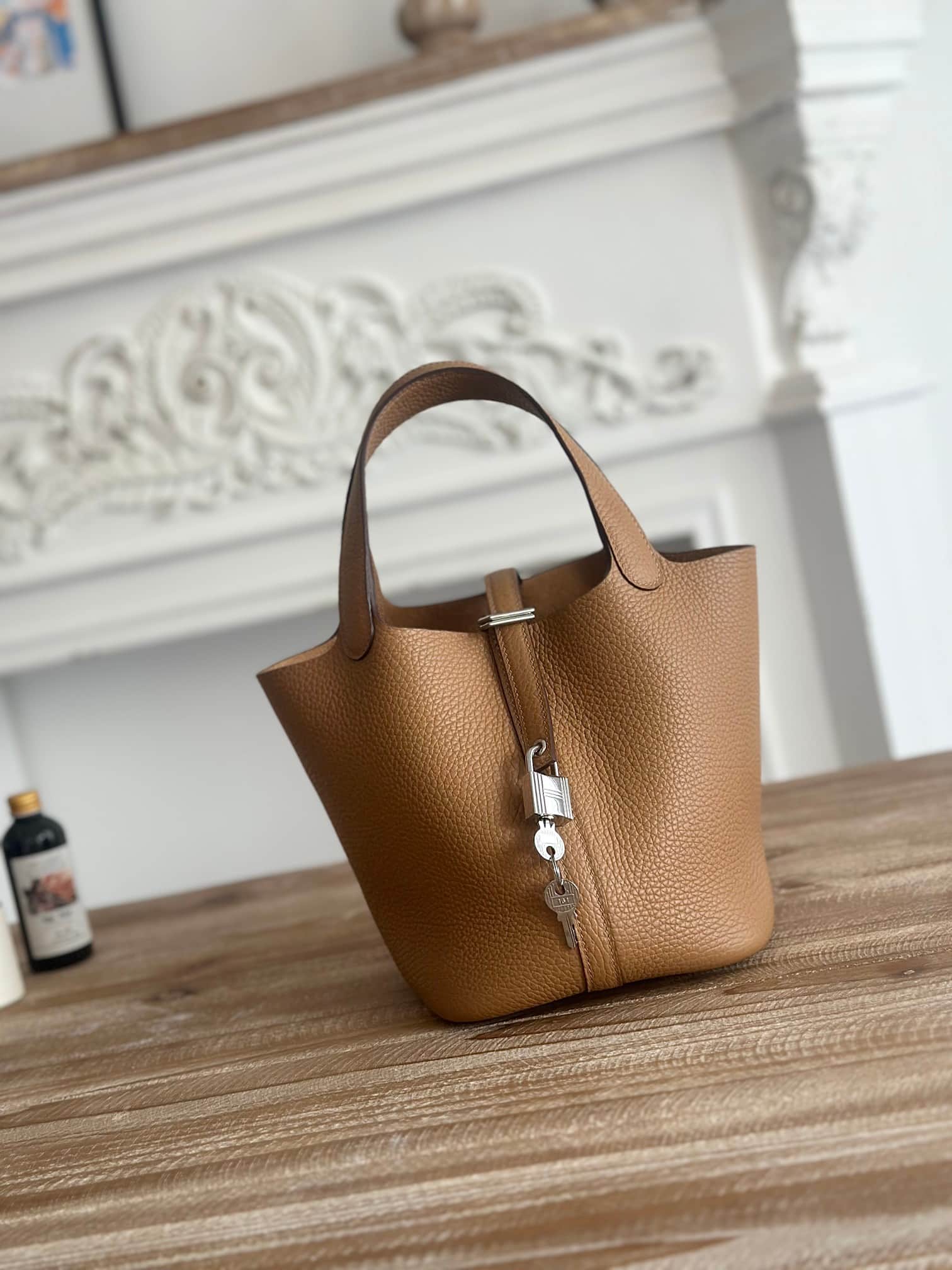 Hermès Picotin Lock 18 Bucket Bag TC Leather Silver Metal Biscuit Wax High