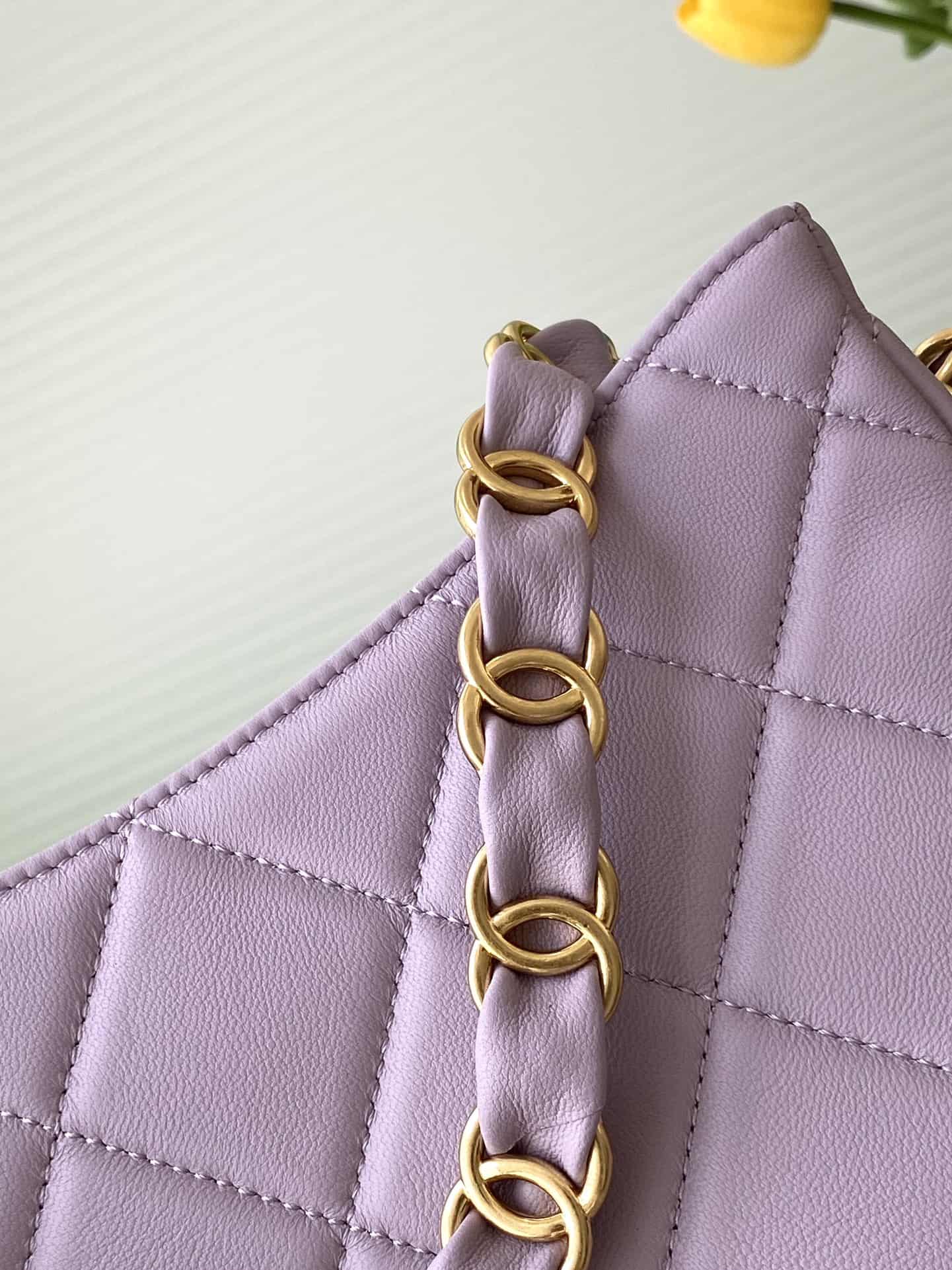 Chanel HOBO HANDBAG AS5177 Lambskin & Gold-Tone Metal Lilac A