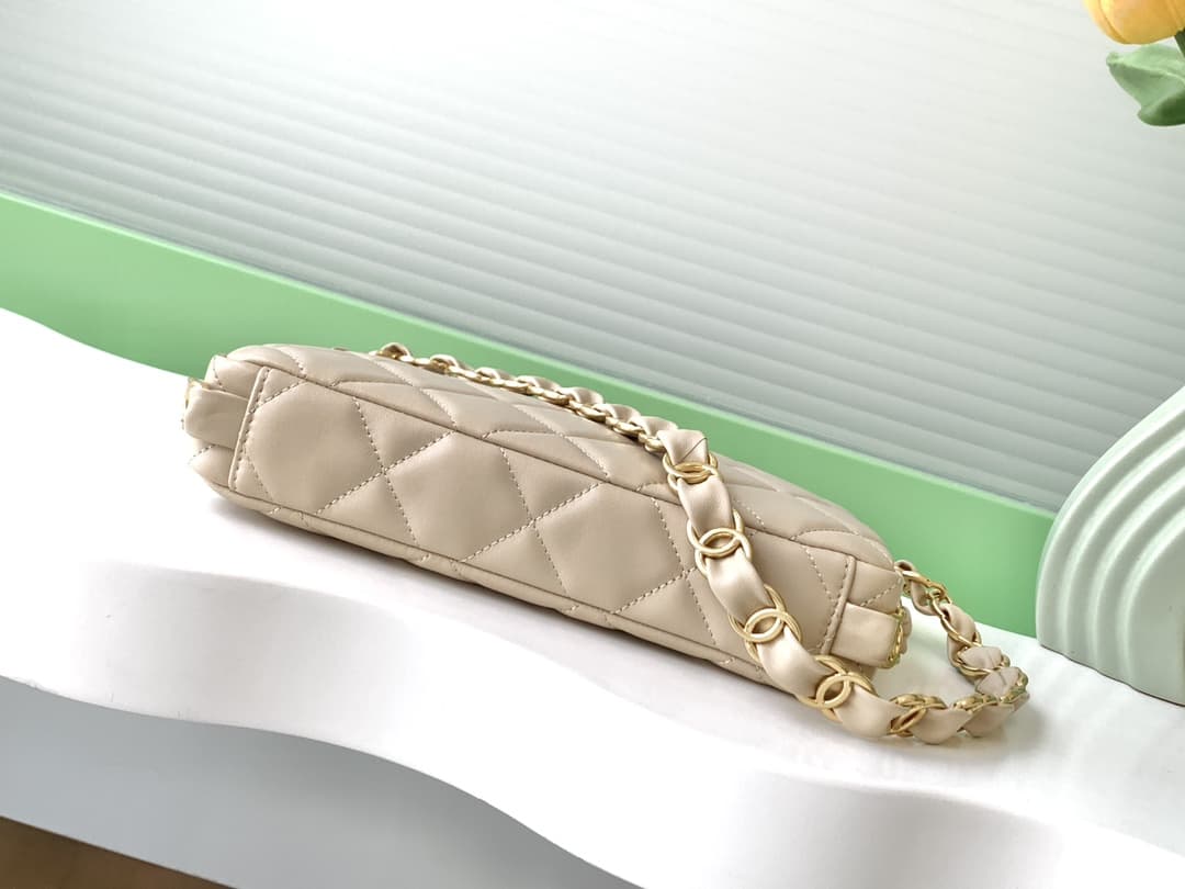 Chanel HOBO HANDBAG AS5177 Lambskin & Gold-Tone Metal Cream A