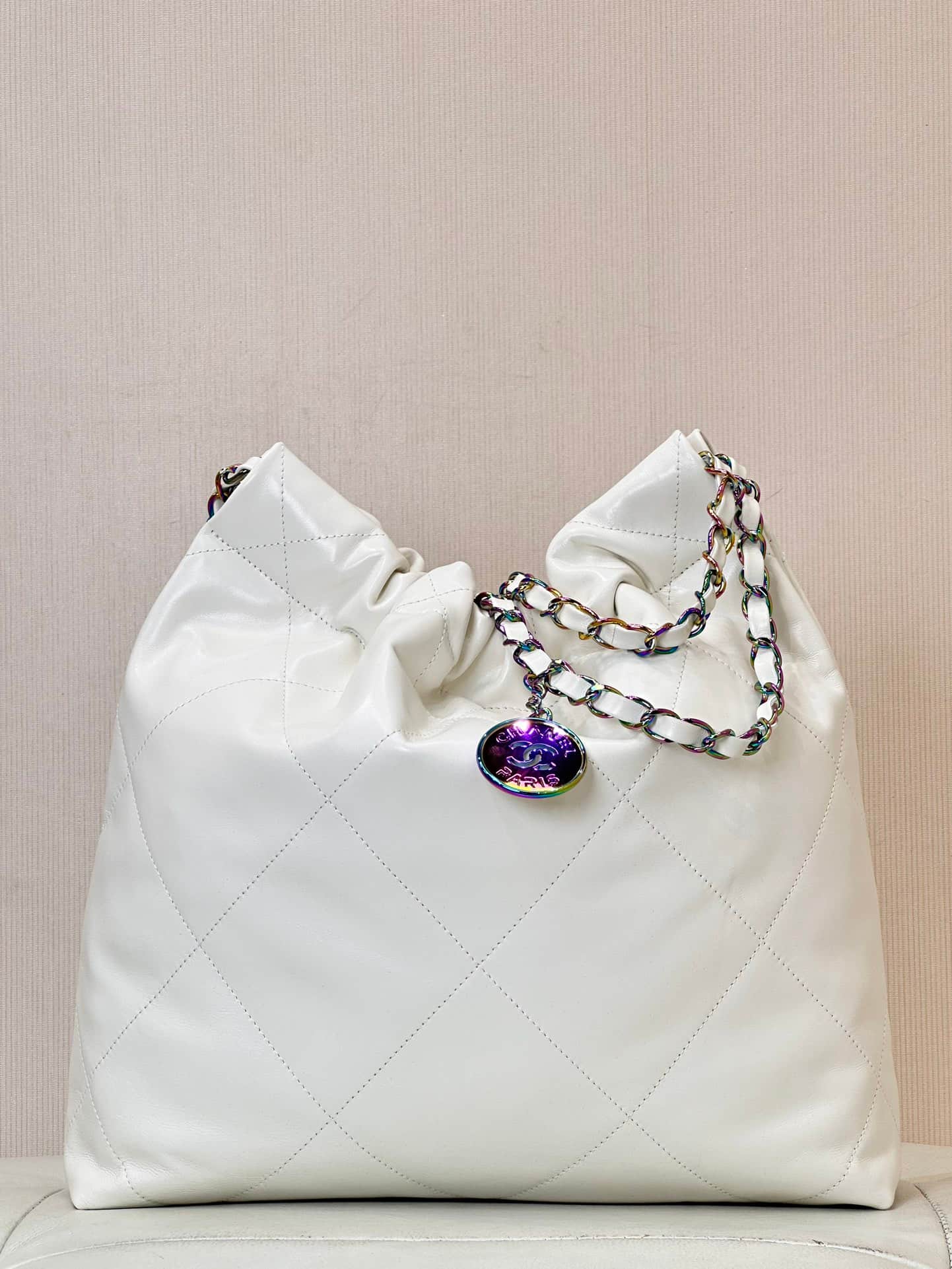 Chanel 22 Small handbag Shiny calfskin & rainbow metal AS3260 White TOP