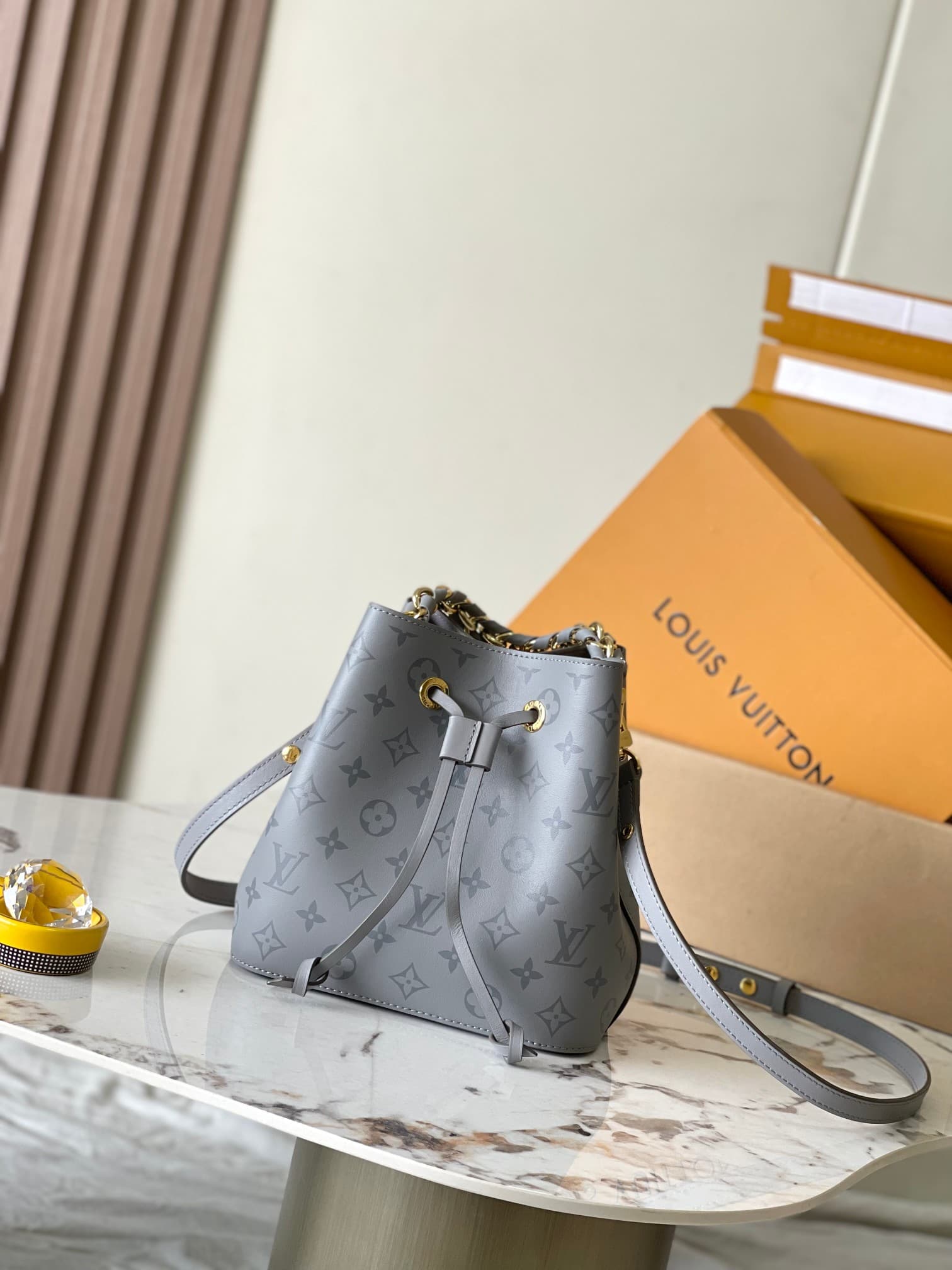 Louis Vuitton Néonoé BB Trianon Gray Calfskin leather M12749 TOP