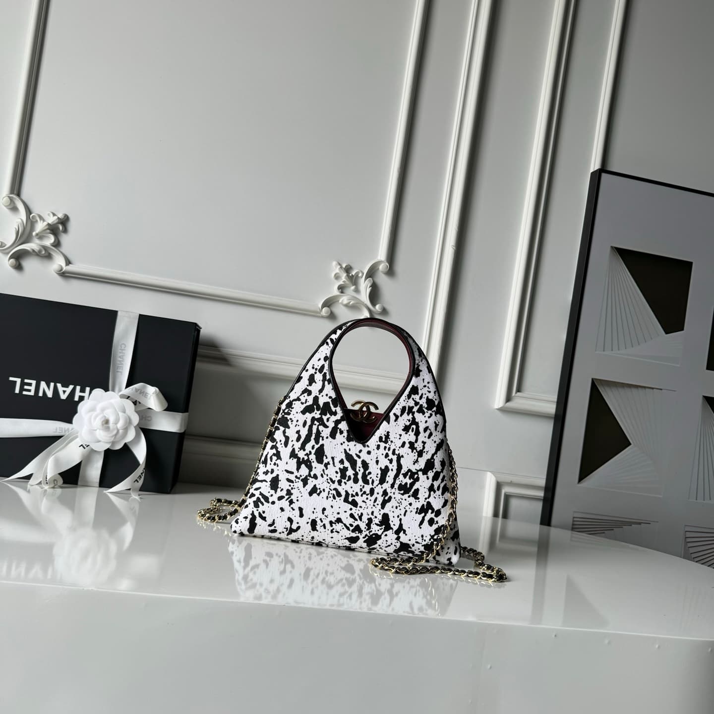 Chanel Shopping Bag Lambskin & Gold-Tone Metal White & Black AS6392 A