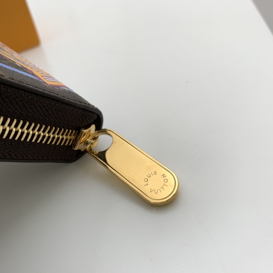 Louis Vuitton ZIPPY WALLET Monogram Holiday High