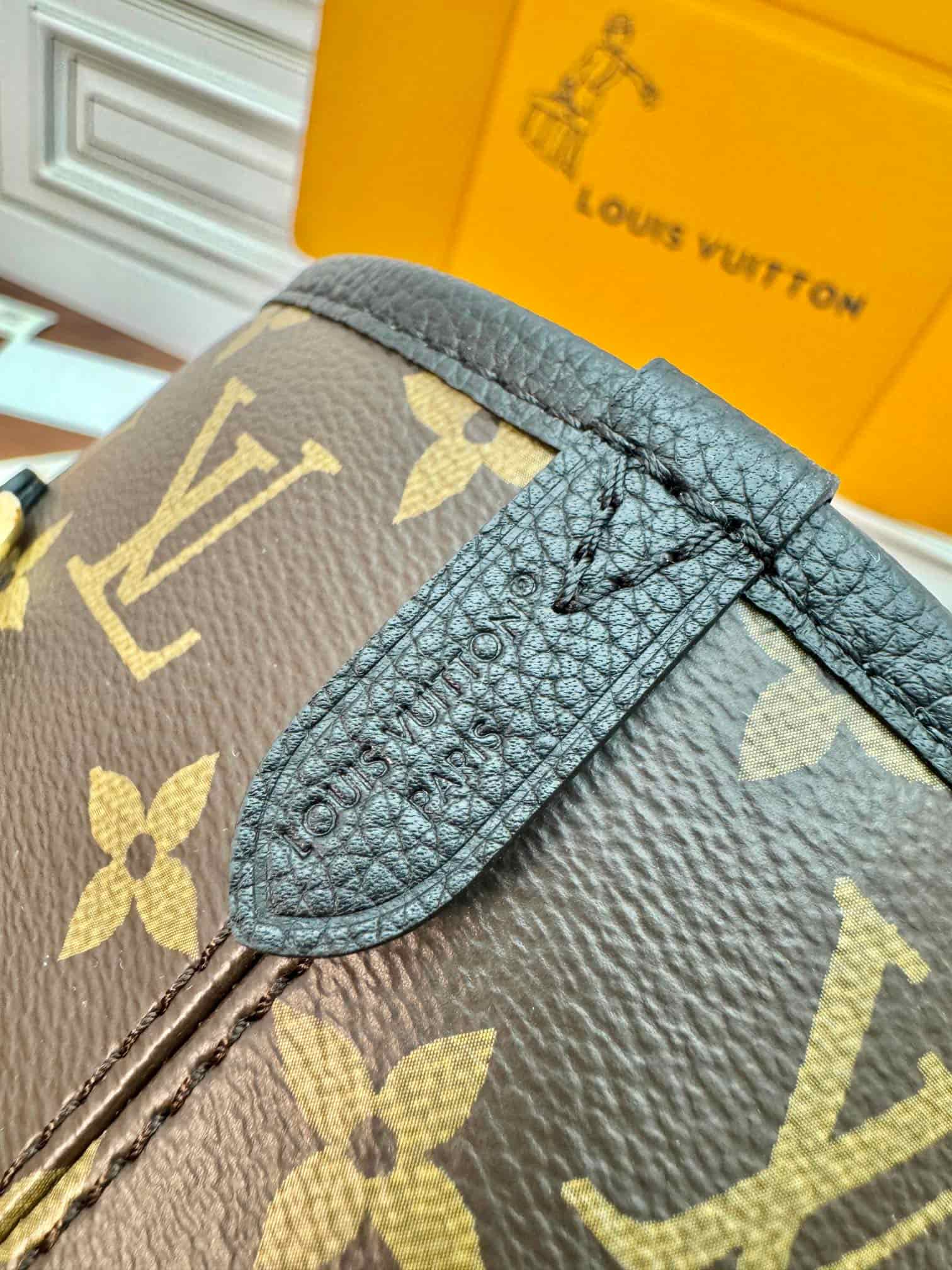 Louis Vuitton Neverfull Inside Out MM Black cowhide leather/Monogram Coated Canvas M11946 TOP