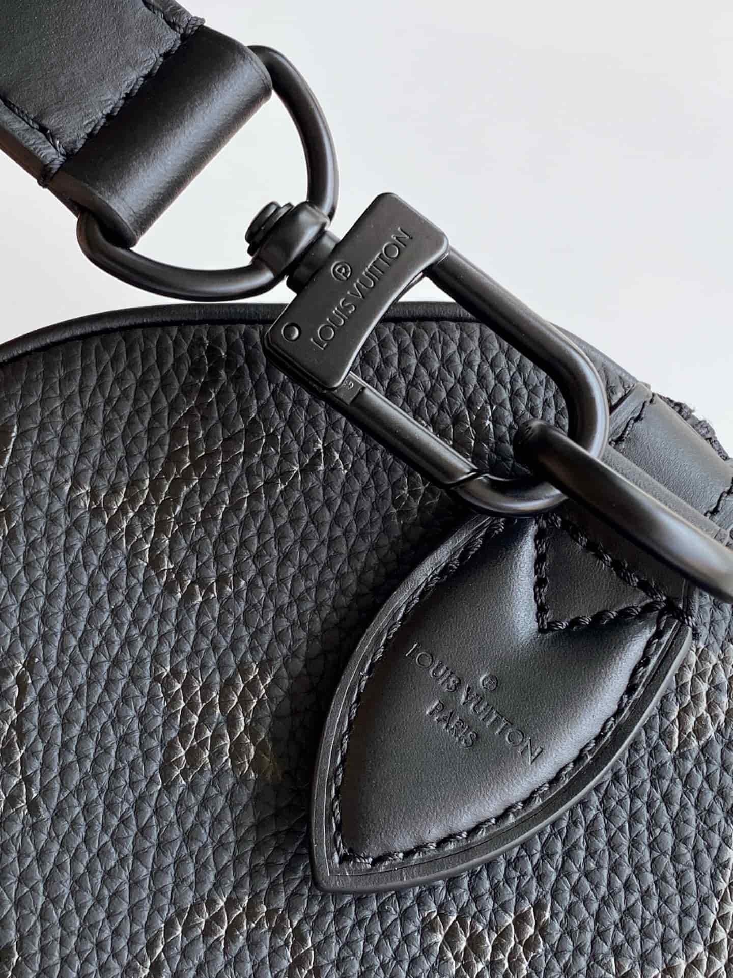 Louis Vuitton Speedy P9 Bandoulière 25 Monogram Ultra Black Calfskin leather M28189 High