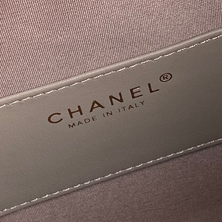 Chanel 25 Small Hobo handbag AS5293 Suede & gold-tone metal Beige A
