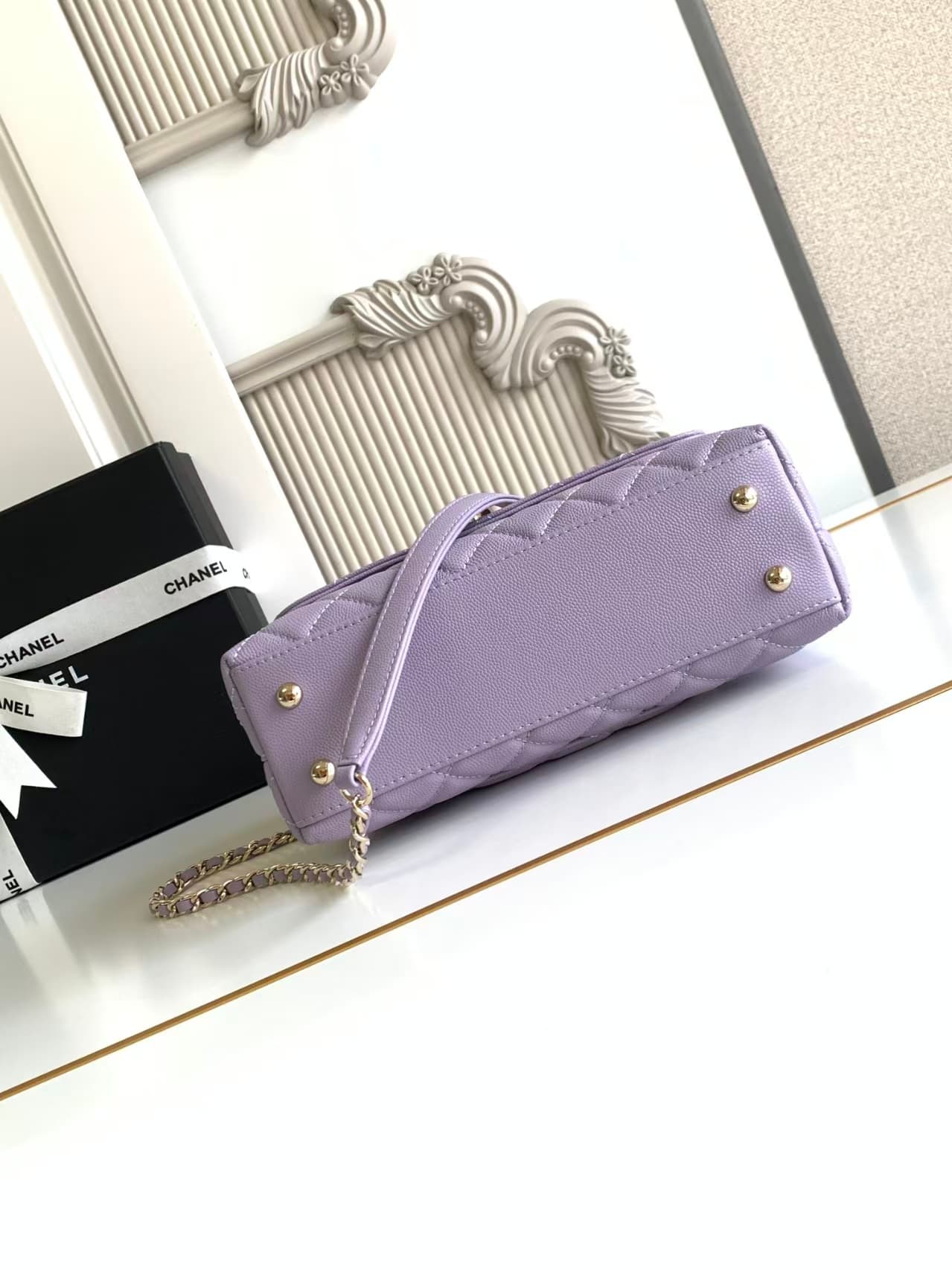 FLAP BAG WITH TOP HANDLE Grained Calfskin & Gold-Tone Metal A92990 Purple Binding A