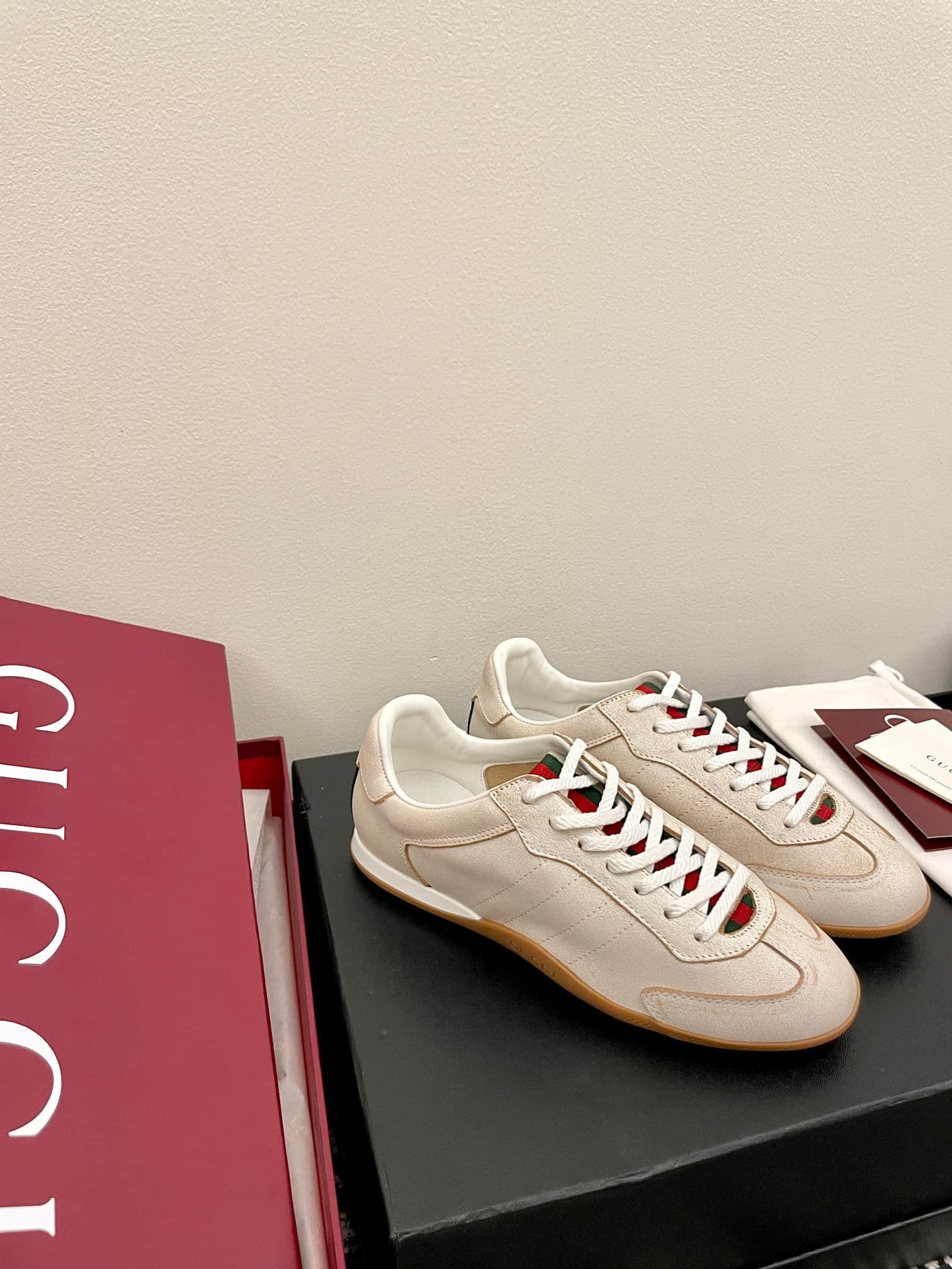Gucci Shift Sneaker Shoes Men Women