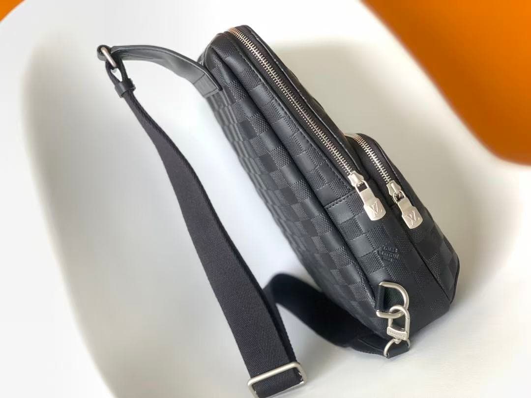 Louis Vuitton Avenue Slingbag Damier Infini Leather High